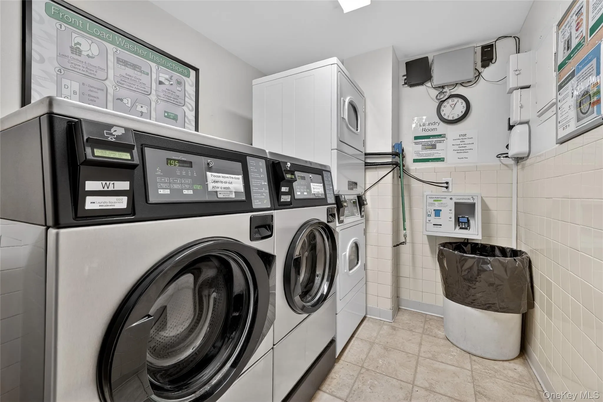 Shared laundry room on the same floor Shared laundry room on the same floor