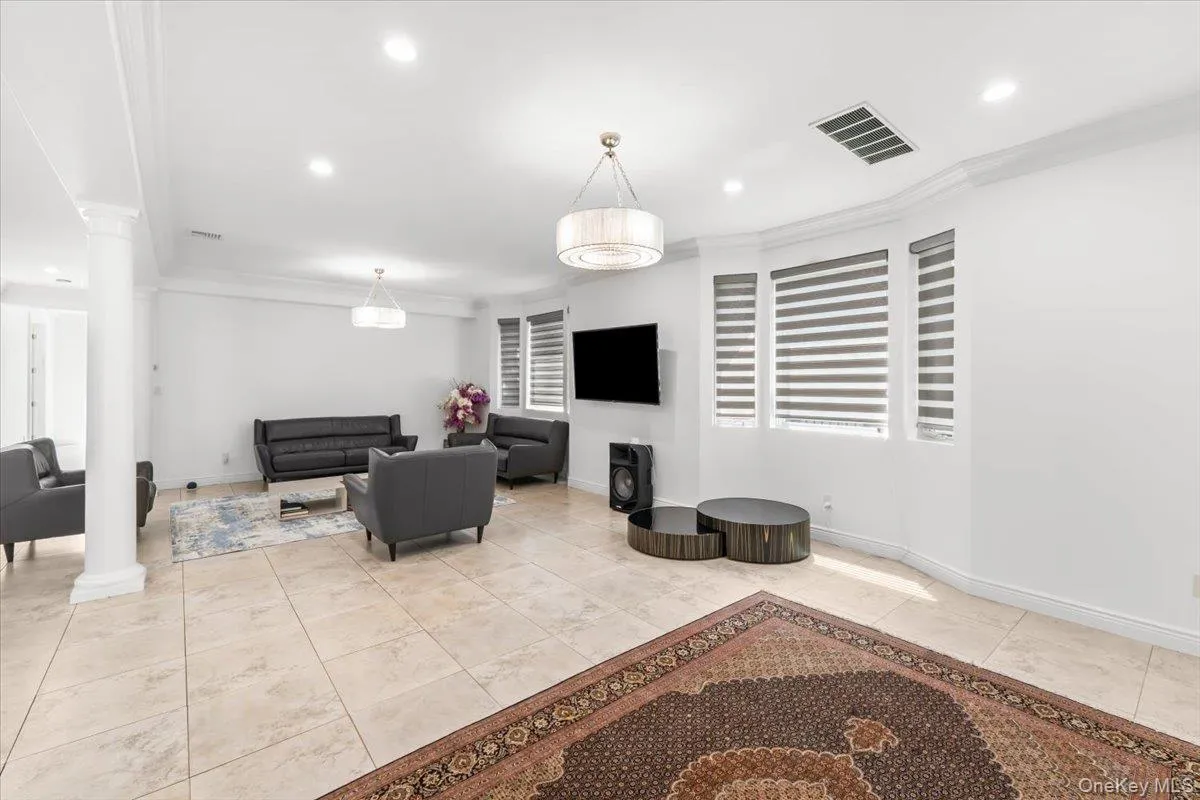 11A Forest Lane, North Hempstead, NY, 6 Bedrooms Bedrooms, 10 Rooms Rooms,3 BathroomsBathrooms,Residential,For Rent,Forest,0,1026632 11A Forest Lane, North Hempstead, NY, 6 Bedrooms Bedrooms, 10 Rooms Rooms,3 BathroomsBathrooms,Residential,For Rent,Forest,0,1026632
