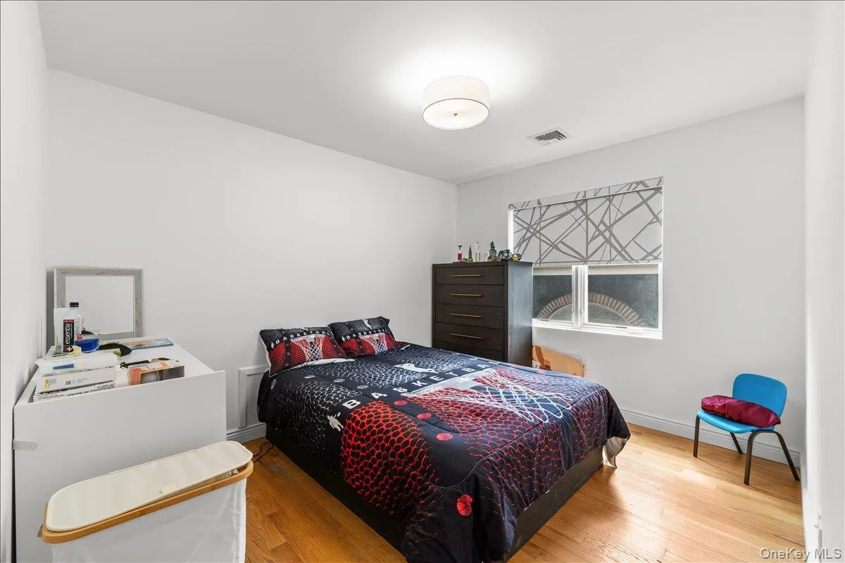 11A Forest Lane, North Hempstead, NY, 6 Bedrooms Bedrooms, 10 Rooms Rooms,3 BathroomsBathrooms,Residential,For Rent,Forest,0,1026632 11A Forest Lane, North Hempstead, NY, 6 Bedrooms Bedrooms, 10 Rooms Rooms,3 BathroomsBathrooms,Residential,For Rent,Forest,0,1026632