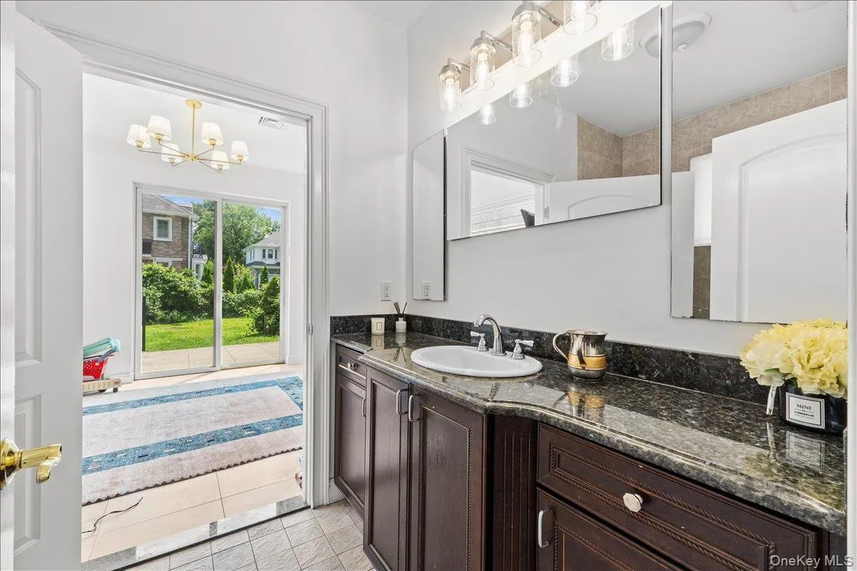 11A Forest Lane, North Hempstead, NY, 6 Bedrooms Bedrooms, 10 Rooms Rooms,3 BathroomsBathrooms,Residential,For Rent,Forest,0,1026632 11A Forest Lane, North Hempstead, NY, 6 Bedrooms Bedrooms, 10 Rooms Rooms,3 BathroomsBathrooms,Residential,For Rent,Forest,0,1026632