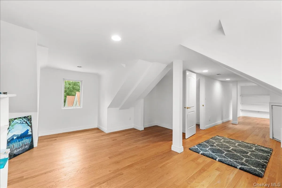 11A Forest Lane, North Hempstead, NY, 6 Bedrooms Bedrooms, 10 Rooms Rooms,3 BathroomsBathrooms,Residential,For Rent,Forest,0,1026632 11A Forest Lane, North Hempstead, NY, 6 Bedrooms Bedrooms, 10 Rooms Rooms,3 BathroomsBathrooms,Residential,For Rent,Forest,0,1026632