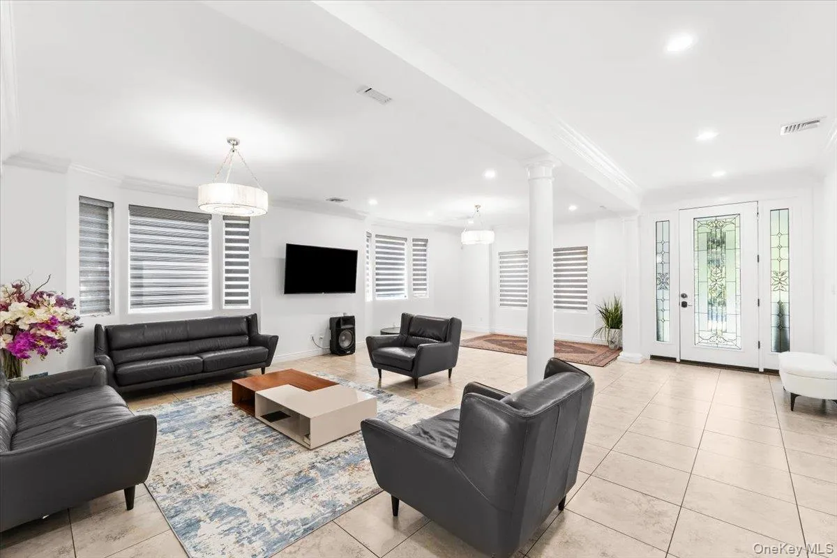 11A Forest Lane, North Hempstead, NY, 6 Bedrooms Bedrooms, 10 Rooms Rooms,3 BathroomsBathrooms,Residential,For Rent,Forest,0,1026632 11A Forest Lane, North Hempstead, NY, 6 Bedrooms Bedrooms, 10 Rooms Rooms,3 BathroomsBathrooms,Residential,For Rent,Forest,0,1026632