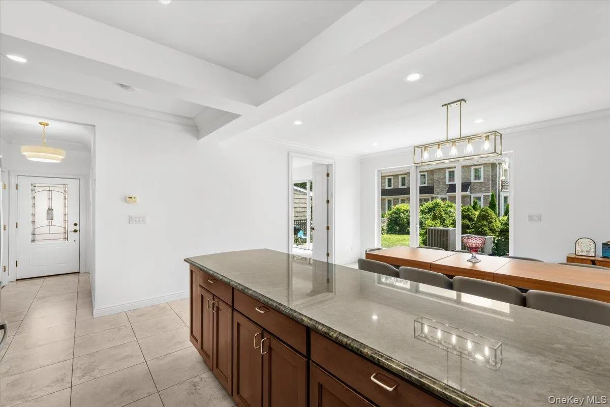 11A Forest Lane, North Hempstead, NY, 6 Bedrooms Bedrooms, 10 Rooms Rooms,3 BathroomsBathrooms,Residential,For Rent,Forest,0,1026632 11A Forest Lane, North Hempstead, NY, 6 Bedrooms Bedrooms, 10 Rooms Rooms,3 BathroomsBathrooms,Residential,For Rent,Forest,0,1026632