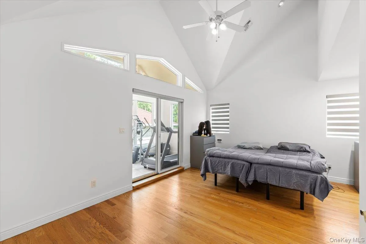 11A Forest Lane, North Hempstead, NY, 6 Bedrooms Bedrooms, 10 Rooms Rooms,3 BathroomsBathrooms,Residential,For Rent,Forest,0,1026632 11A Forest Lane, North Hempstead, NY, 6 Bedrooms Bedrooms, 10 Rooms Rooms,3 BathroomsBathrooms,Residential,For Rent,Forest,0,1026632