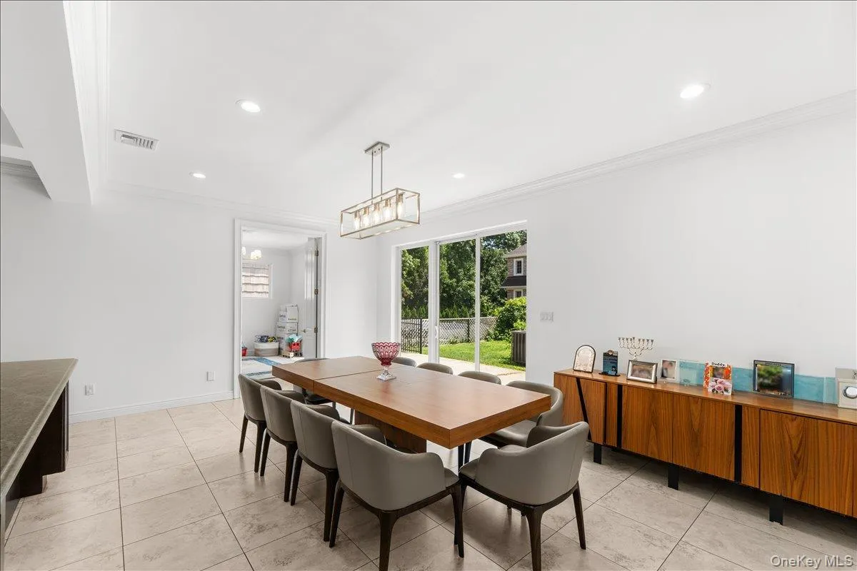 11A Forest Lane, North Hempstead, NY, 6 Bedrooms Bedrooms, 10 Rooms Rooms,3 BathroomsBathrooms,Residential,For Rent,Forest,0,1026632 11A Forest Lane, North Hempstead, NY, 6 Bedrooms Bedrooms, 10 Rooms Rooms,3 BathroomsBathrooms,Residential,For Rent,Forest,0,1026632