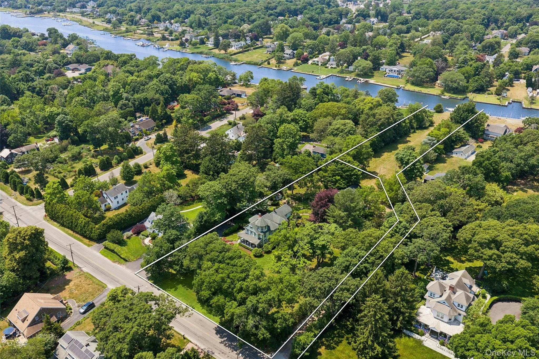 60 and 0 Union Ave, Brookhaven, NY, 5 Bedrooms Bedrooms, 9 Rooms Rooms,2 BathroomsBathrooms,Residential,For Rent,Union Ave,0,1026634 60 and 0 Union Ave, Brookhaven, NY, 5 Bedrooms Bedrooms, 9 Rooms Rooms,2 BathroomsBathrooms,Residential,For Rent,Union Ave,0,1026634