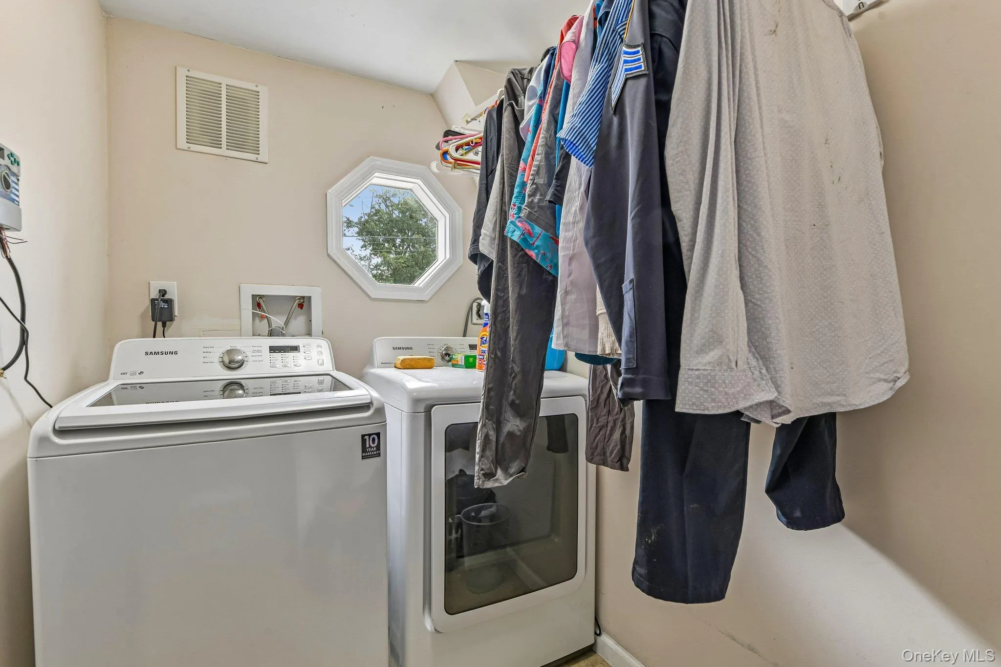 234 Buffalo Avenue, Brookhaven, NY, 4 Bedrooms Bedrooms, 10 Rooms Rooms,3 BathroomsBathrooms,Residential,For Rent,Buffalo,0,1026640 234 Buffalo Avenue, Brookhaven, NY, 4 Bedrooms Bedrooms, 10 Rooms Rooms,3 BathroomsBathrooms,Residential,For Rent,Buffalo,0,1026640