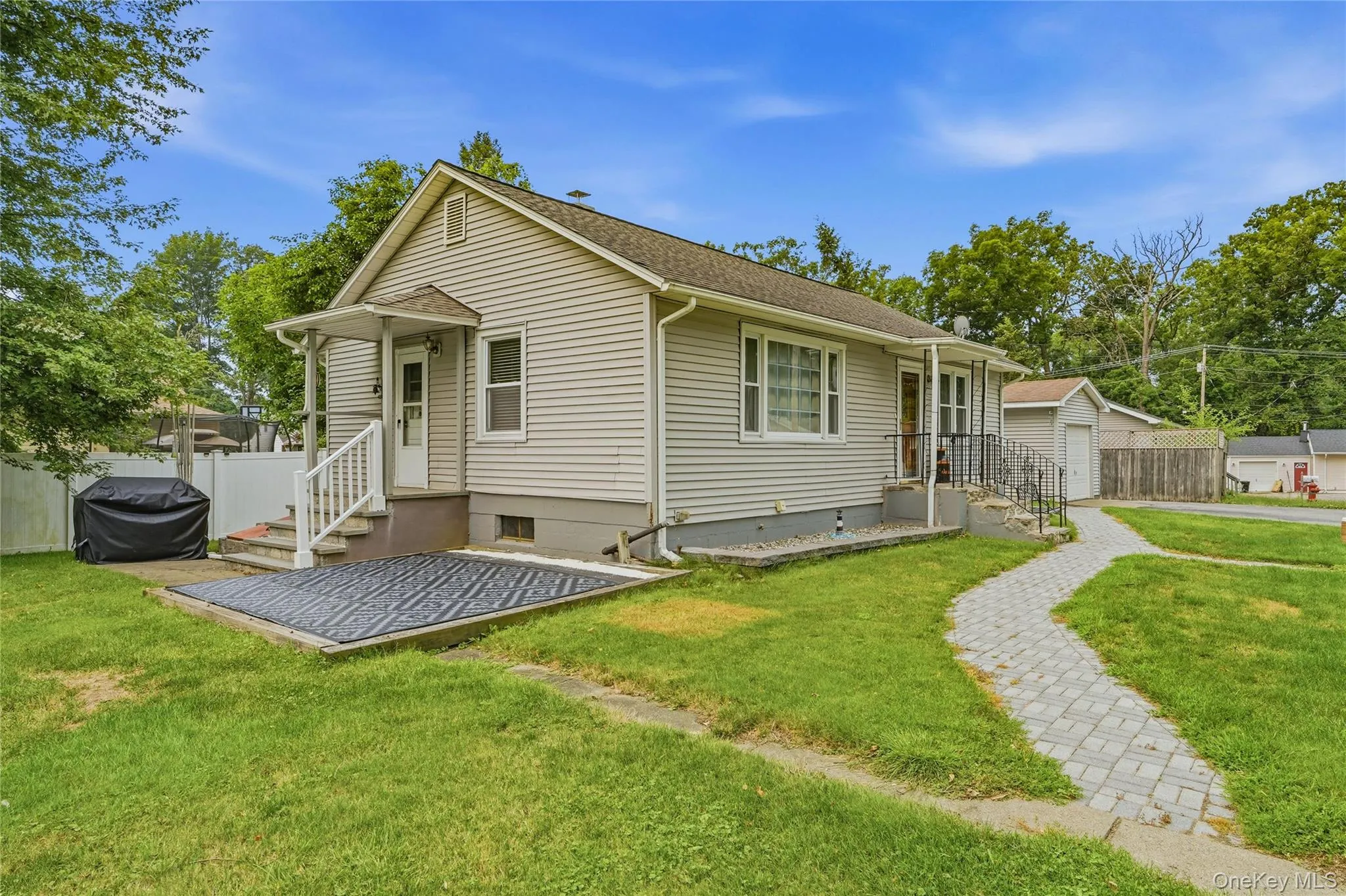2 Hennessey Place, Poughkeepsie, NY, 2 Bedrooms Bedrooms, 6 Rooms Rooms,1 BathroomBathrooms,Residential,For Rent,Hennessey,0,1026641 2 Hennessey Place, Poughkeepsie, NY, 2 Bedrooms Bedrooms, 6 Rooms Rooms,1 BathroomBathrooms,Residential,For Rent,Hennessey,0,1026641