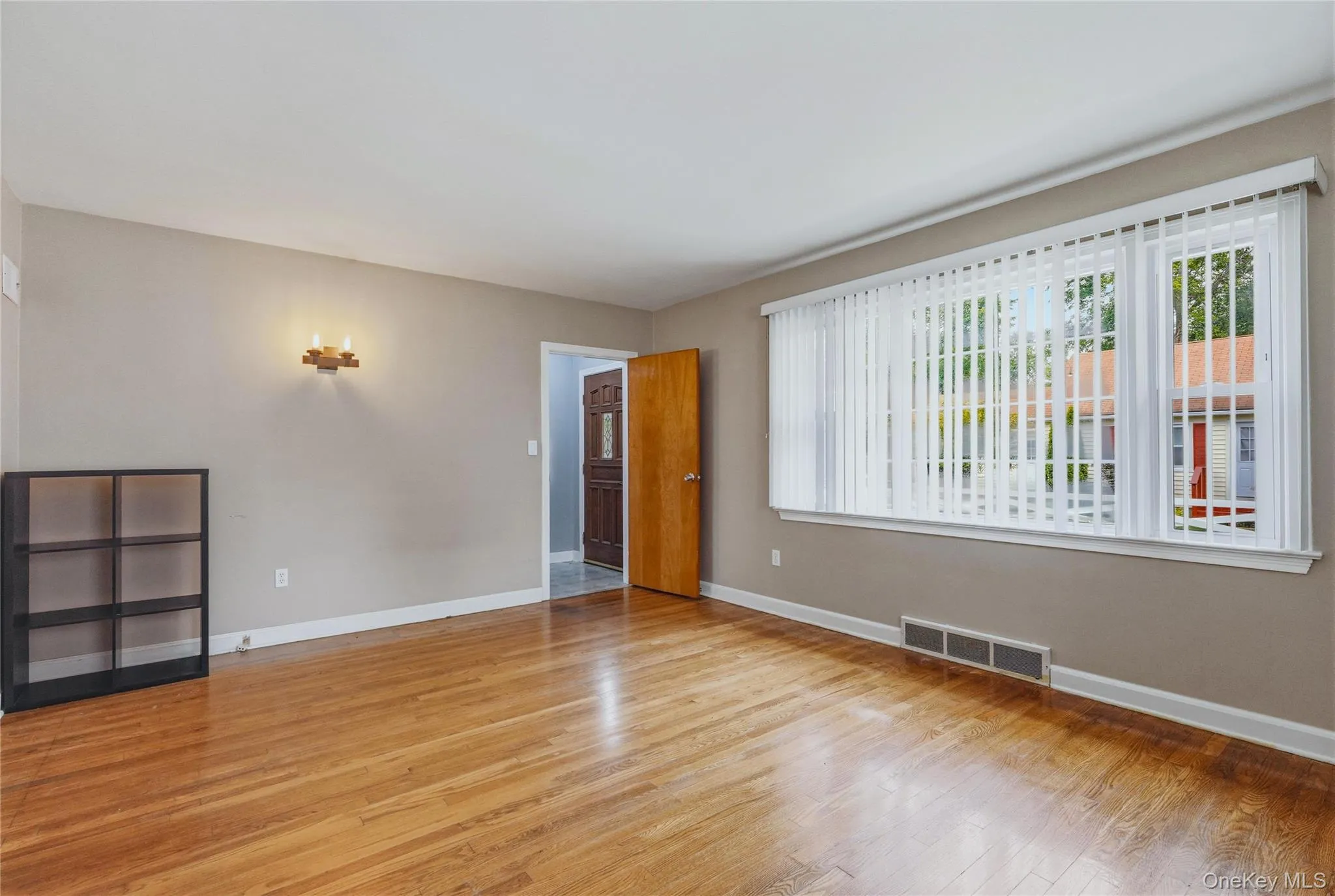 2 Hennessey Place, Poughkeepsie, NY, 2 Bedrooms Bedrooms, 6 Rooms Rooms,1 BathroomBathrooms,Residential,For Rent,Hennessey,0,1026641 2 Hennessey Place, Poughkeepsie, NY, 2 Bedrooms Bedrooms, 6 Rooms Rooms,1 BathroomBathrooms,Residential,For Rent,Hennessey,0,1026641