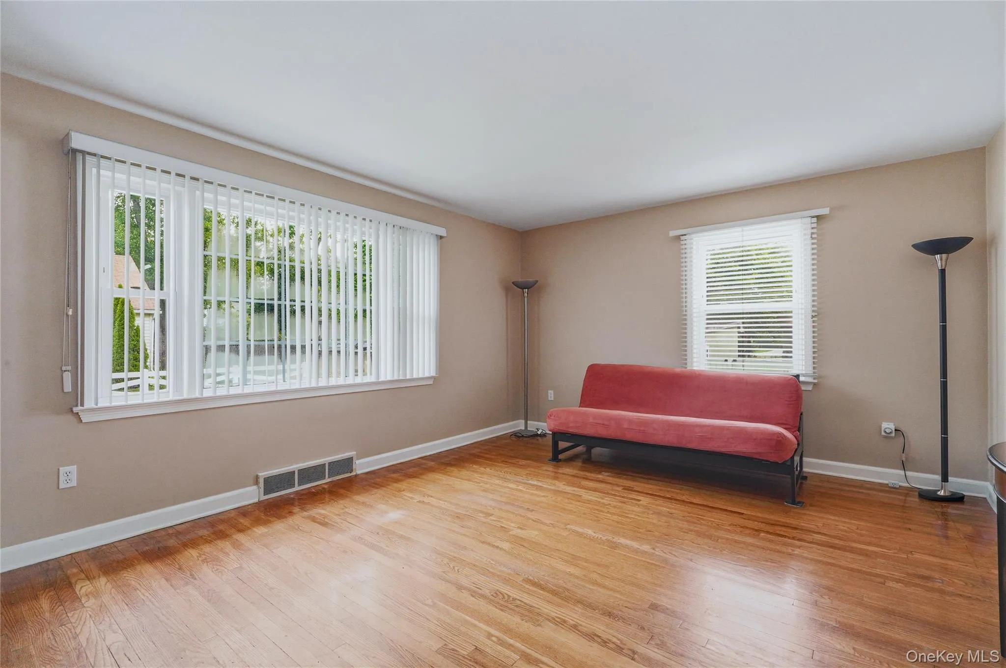 2 Hennessey Place, Poughkeepsie, NY, 2 Bedrooms Bedrooms, 6 Rooms Rooms,1 BathroomBathrooms,Residential,For Rent,Hennessey,0,1026641 2 Hennessey Place, Poughkeepsie, NY, 2 Bedrooms Bedrooms, 6 Rooms Rooms,1 BathroomBathrooms,Residential,For Rent,Hennessey,0,1026641