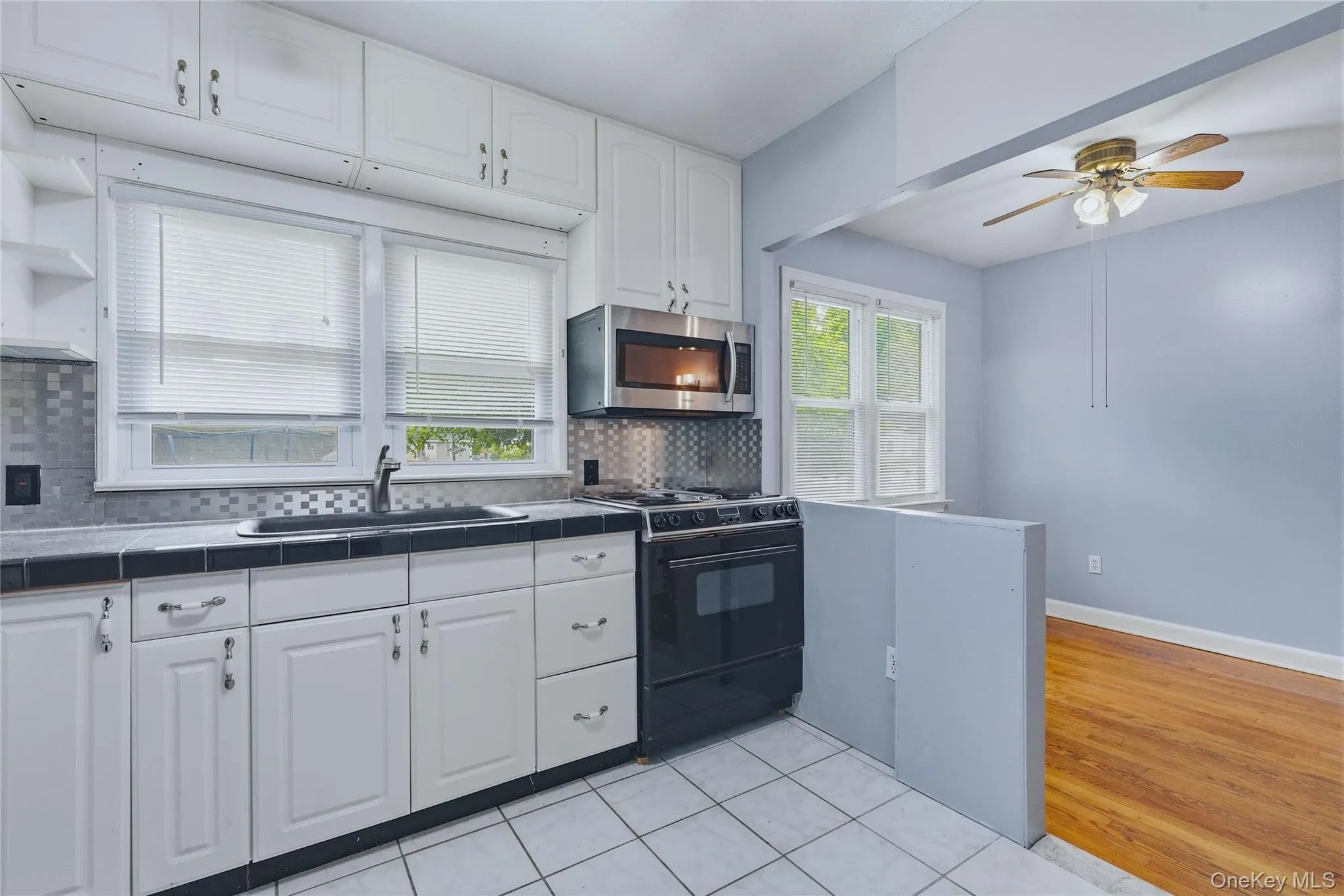 2 Hennessey Place, Poughkeepsie, NY, 2 Bedrooms Bedrooms, 6 Rooms Rooms,1 BathroomBathrooms,Residential,For Rent,Hennessey,0,1026641 2 Hennessey Place, Poughkeepsie, NY, 2 Bedrooms Bedrooms, 6 Rooms Rooms,1 BathroomBathrooms,Residential,For Rent,Hennessey,0,1026641