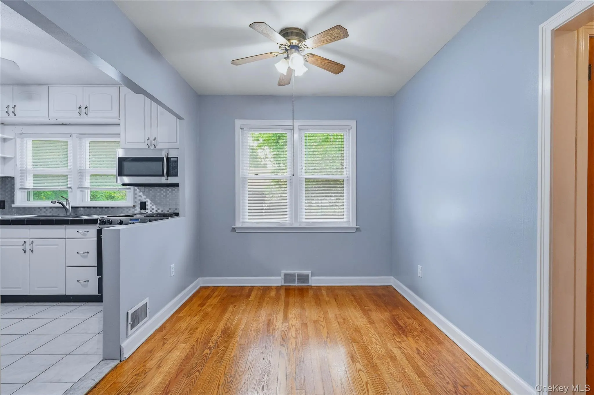 2 Hennessey Place, Poughkeepsie, NY, 2 Bedrooms Bedrooms, 6 Rooms Rooms,1 BathroomBathrooms,Residential,For Rent,Hennessey,0,1026641 2 Hennessey Place, Poughkeepsie, NY, 2 Bedrooms Bedrooms, 6 Rooms Rooms,1 BathroomBathrooms,Residential,For Rent,Hennessey,0,1026641