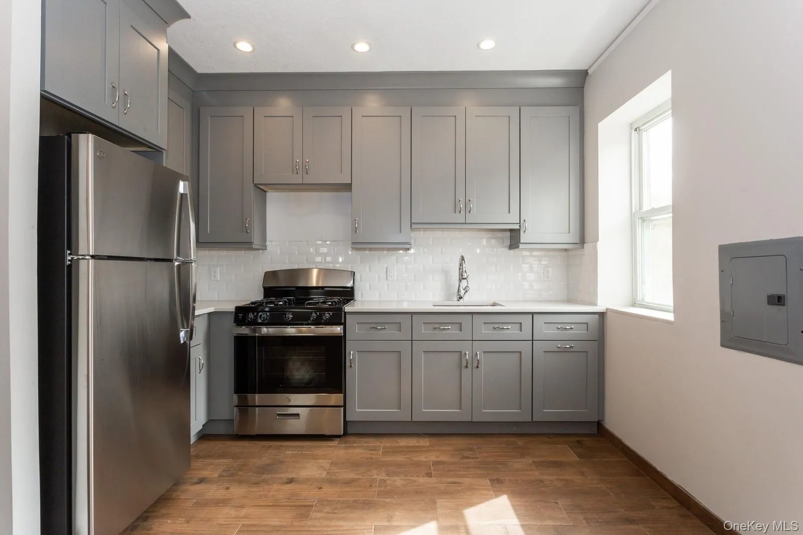 43 New Hyde Park Road, Hempstead, NY, 2 Bedrooms Bedrooms, 4 Rooms Rooms,1 BathroomBathrooms,Residential Lease,For Rent,New Hyde Park,0,1026646 43 New Hyde Park Road, Hempstead, NY, 2 Bedrooms Bedrooms, 4 Rooms Rooms,1 BathroomBathrooms,Residential Lease,For Rent,New Hyde Park,0,1026646