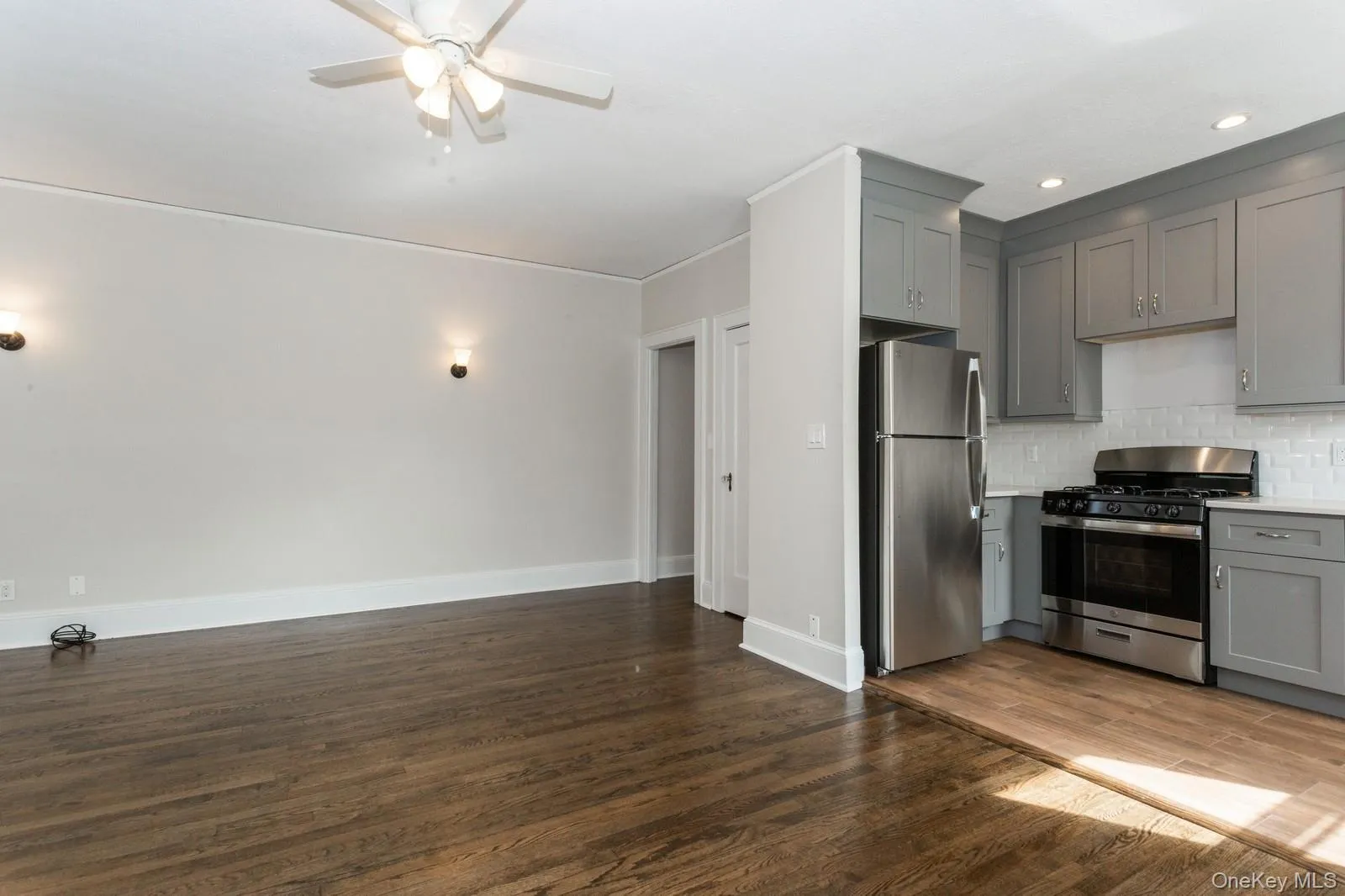 43 New Hyde Park Road, Hempstead, NY, 2 Bedrooms Bedrooms, 4 Rooms Rooms,1 BathroomBathrooms,Residential Lease,For Rent,New Hyde Park,0,1026646 43 New Hyde Park Road, Hempstead, NY, 2 Bedrooms Bedrooms, 4 Rooms Rooms,1 BathroomBathrooms,Residential Lease,For Rent,New Hyde Park,0,1026646