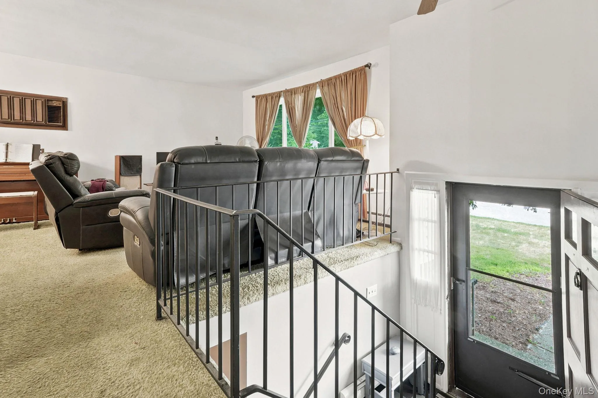55 Sutton Park Road, Poughkeepsie (town), NY, 3 Bedrooms Bedrooms, 10 Rooms Rooms,2 BathroomsBathrooms,Residential,For Rent,Sutton Park,0,1026653 55 Sutton Park Road, Poughkeepsie (town), NY, 3 Bedrooms Bedrooms, 10 Rooms Rooms,2 BathroomsBathrooms,Residential,For Rent,Sutton Park,0,1026653