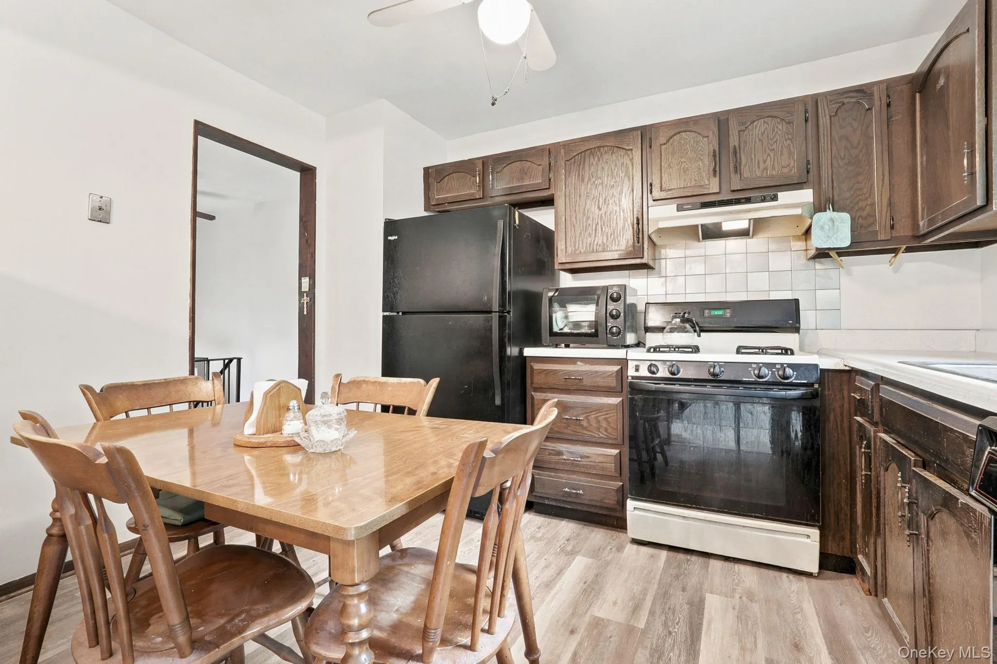 55 Sutton Park Road, Poughkeepsie (town), NY, 3 Bedrooms Bedrooms, 10 Rooms Rooms,2 BathroomsBathrooms,Residential,For Rent,Sutton Park,0,1026653 55 Sutton Park Road, Poughkeepsie (town), NY, 3 Bedrooms Bedrooms, 10 Rooms Rooms,2 BathroomsBathrooms,Residential,For Rent,Sutton Park,0,1026653