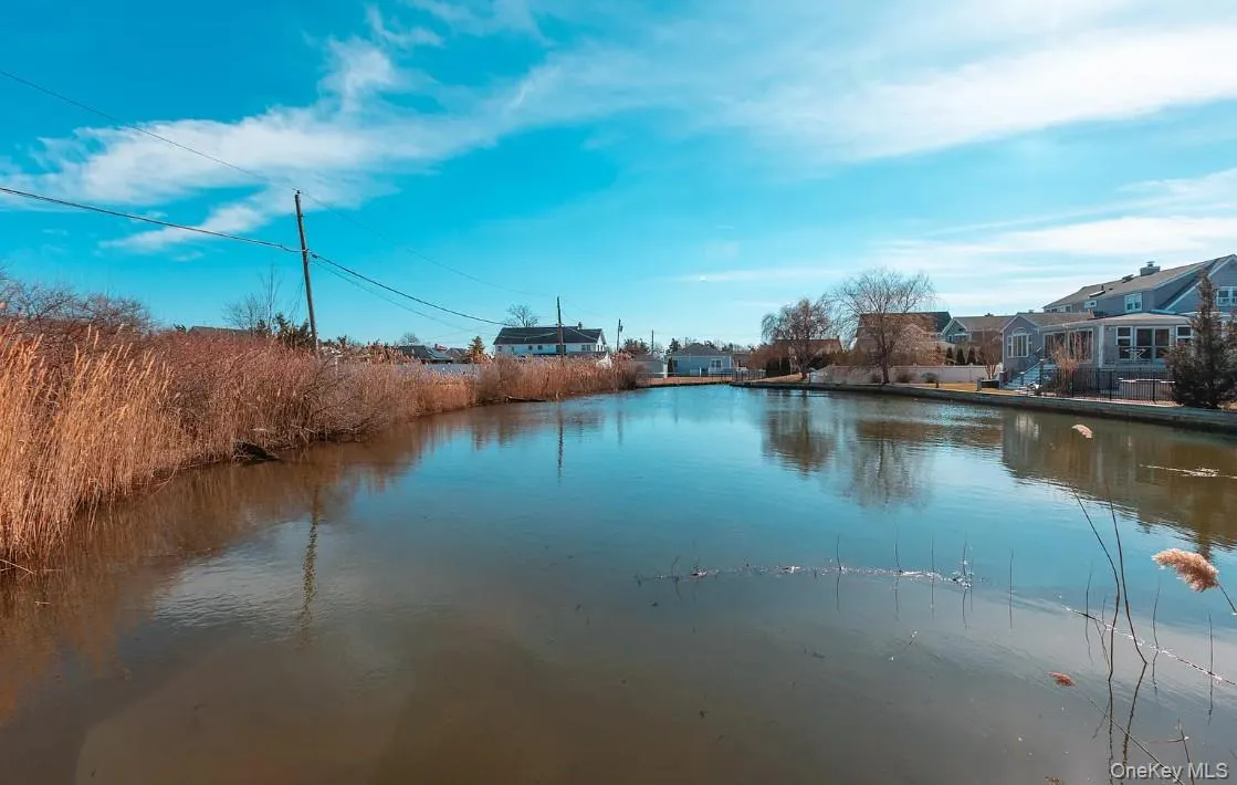 91 Penataquit Avenue, Islip, NY, 4 Bedrooms Bedrooms, 7 Rooms Rooms,2 BathroomsBathrooms,Residential Lease,For Rent,Penataquit,0,1026655 91 Penataquit Avenue, Islip, NY, 4 Bedrooms Bedrooms, 7 Rooms Rooms,2 BathroomsBathrooms,Residential Lease,For Rent,Penataquit,0,1026655