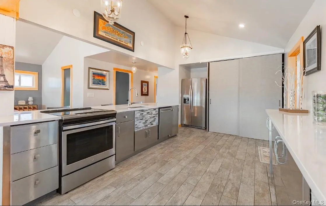 91 Penataquit Avenue, Islip, NY, 4 Bedrooms Bedrooms, 7 Rooms Rooms,2 BathroomsBathrooms,Residential Lease,For Rent,Penataquit,0,1026655 91 Penataquit Avenue, Islip, NY, 4 Bedrooms Bedrooms, 7 Rooms Rooms,2 BathroomsBathrooms,Residential Lease,For Rent,Penataquit,0,1026655