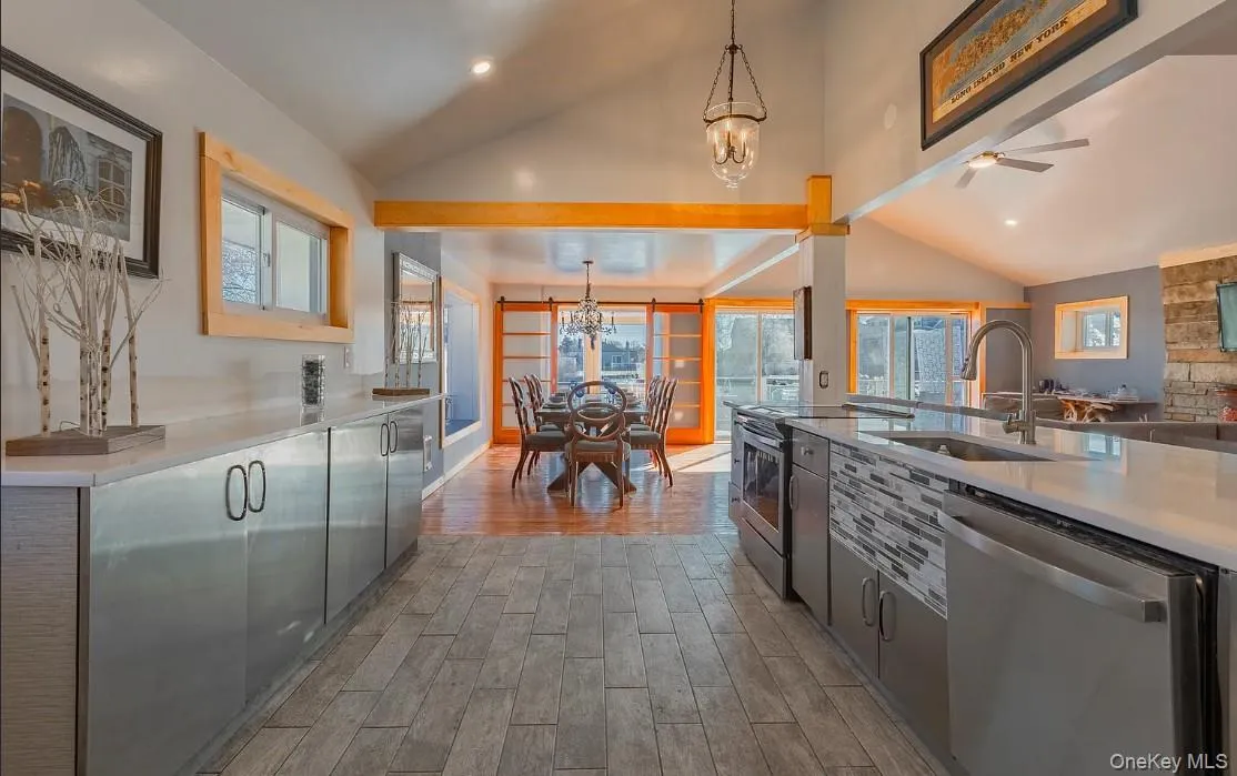 91 Penataquit Avenue, Islip, NY, 4 Bedrooms Bedrooms, 7 Rooms Rooms,2 BathroomsBathrooms,Residential Lease,For Rent,Penataquit,0,1026655 91 Penataquit Avenue, Islip, NY, 4 Bedrooms Bedrooms, 7 Rooms Rooms,2 BathroomsBathrooms,Residential Lease,For Rent,Penataquit,0,1026655