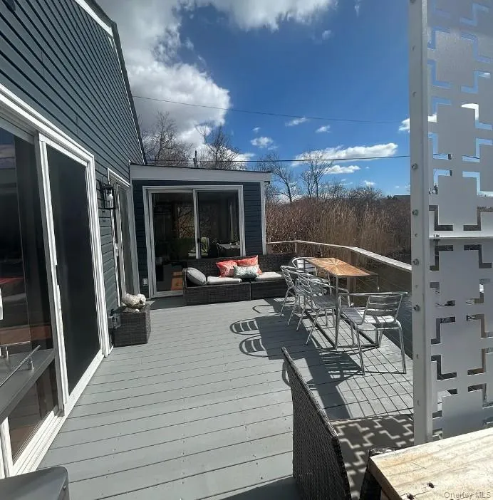 91 Penataquit Avenue, Islip, NY, 4 Bedrooms Bedrooms, 7 Rooms Rooms,2 BathroomsBathrooms,Residential Lease,For Rent,Penataquit,0,1026655 91 Penataquit Avenue, Islip, NY, 4 Bedrooms Bedrooms, 7 Rooms Rooms,2 BathroomsBathrooms,Residential Lease,For Rent,Penataquit,0,1026655