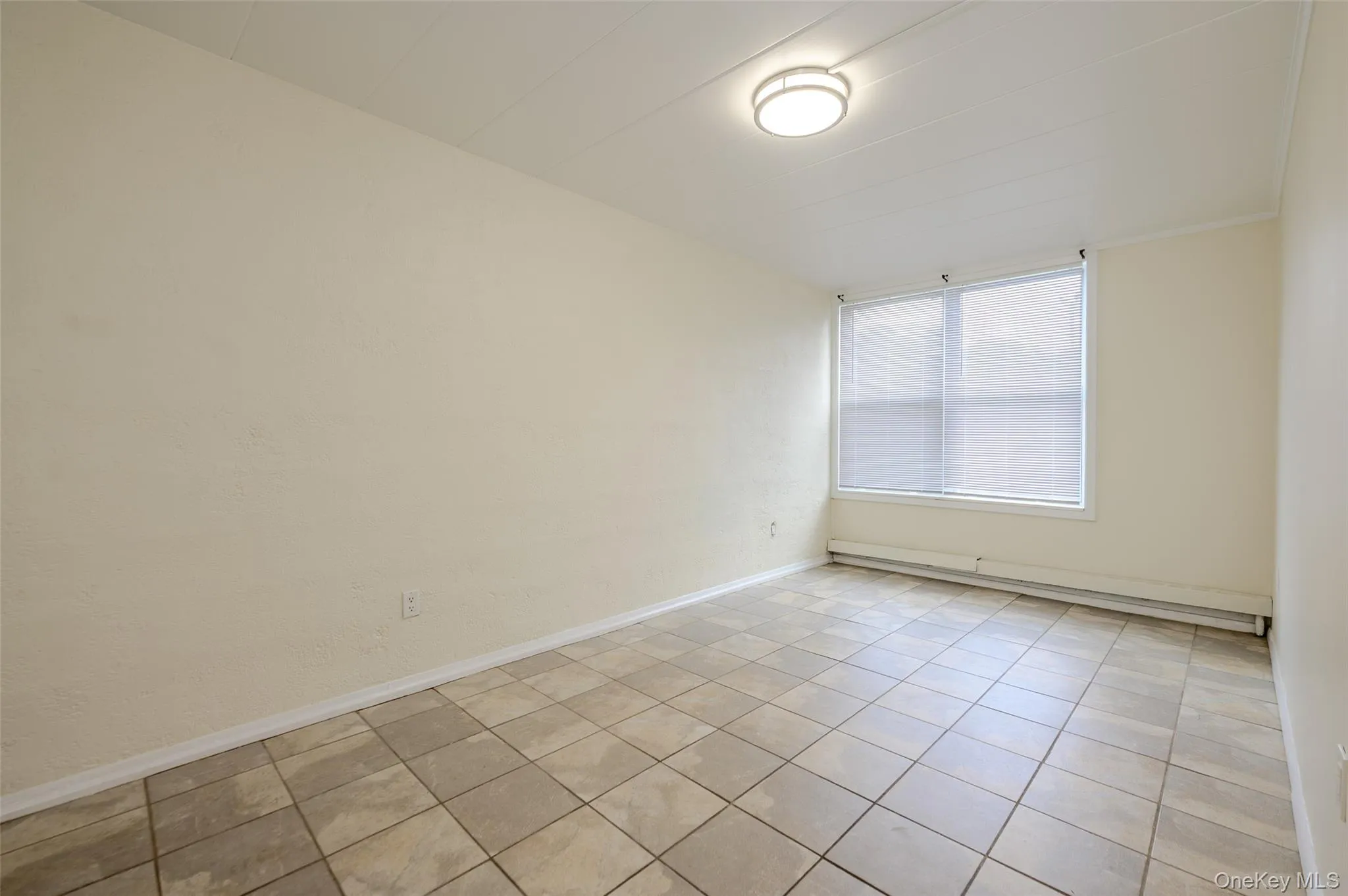 3 Duryea Place, Hempstead, NY, 2 Bedrooms Bedrooms, 4 Rooms Rooms,1 BathroomBathrooms,Residential Lease,For Rent,Duryea,0,1026661 3 Duryea Place, Hempstead, NY, 2 Bedrooms Bedrooms, 4 Rooms Rooms,1 BathroomBathrooms,Residential Lease,For Rent,Duryea,0,1026661