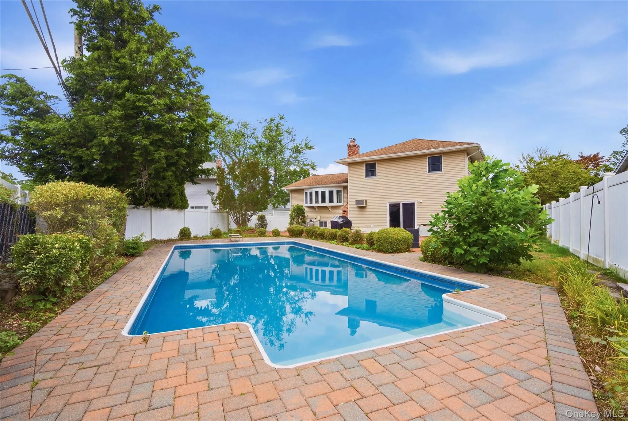 6 Navy Drive, Smithtown, NY, 4 Bedrooms Bedrooms, 7 Rooms Rooms,2 BathroomsBathrooms,Residential,For Rent,Navy,0,1026666 6 Navy Drive, Smithtown, NY, 4 Bedrooms Bedrooms, 7 Rooms Rooms,2 BathroomsBathrooms,Residential,For Rent,Navy,0,1026666