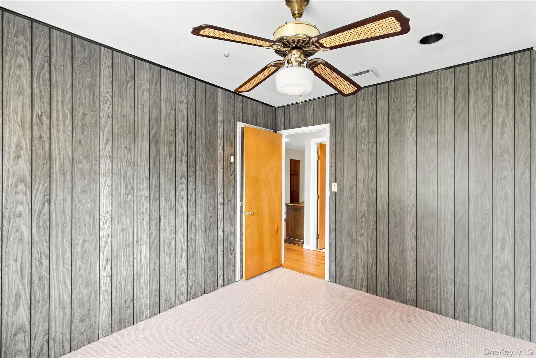 6 Navy Drive, Smithtown, NY, 4 Bedrooms Bedrooms, 7 Rooms Rooms,2 BathroomsBathrooms,Residential,For Rent,Navy,0,1026666 6 Navy Drive, Smithtown, NY, 4 Bedrooms Bedrooms, 7 Rooms Rooms,2 BathroomsBathrooms,Residential,For Rent,Navy,0,1026666