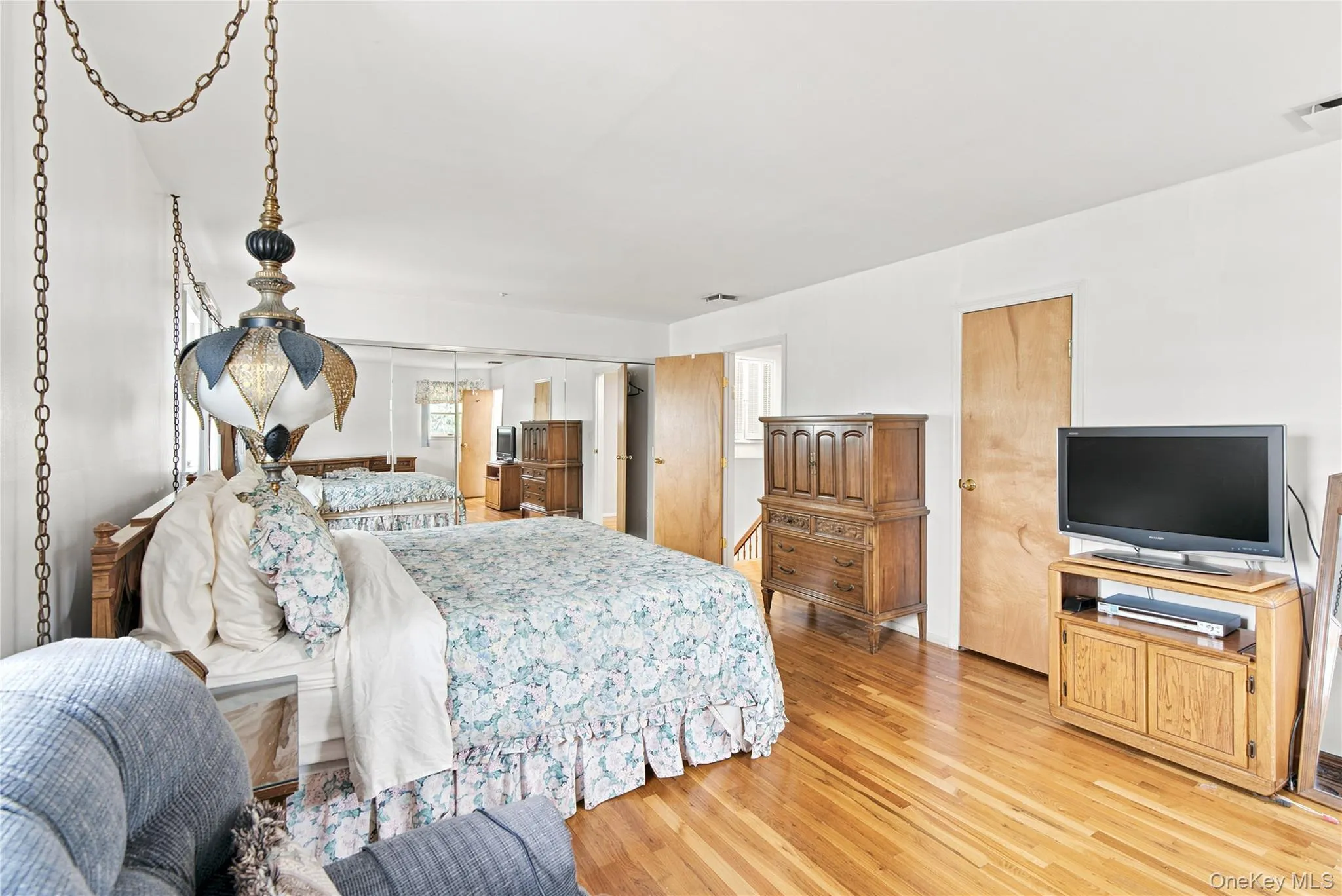 6 Navy Drive, Smithtown, NY, 4 Bedrooms Bedrooms, 7 Rooms Rooms,2 BathroomsBathrooms,Residential,For Rent,Navy,0,1026666 6 Navy Drive, Smithtown, NY, 4 Bedrooms Bedrooms, 7 Rooms Rooms,2 BathroomsBathrooms,Residential,For Rent,Navy,0,1026666