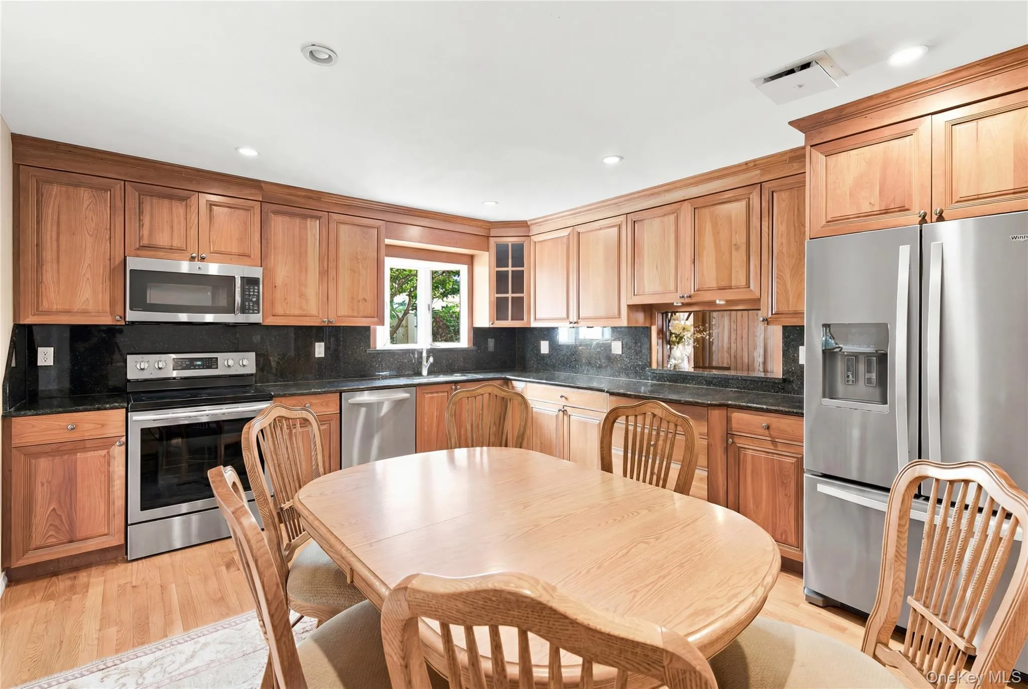 6 Navy Drive, Smithtown, NY, 4 Bedrooms Bedrooms, 7 Rooms Rooms,2 BathroomsBathrooms,Residential,For Rent,Navy,0,1026666 6 Navy Drive, Smithtown, NY, 4 Bedrooms Bedrooms, 7 Rooms Rooms,2 BathroomsBathrooms,Residential,For Rent,Navy,0,1026666