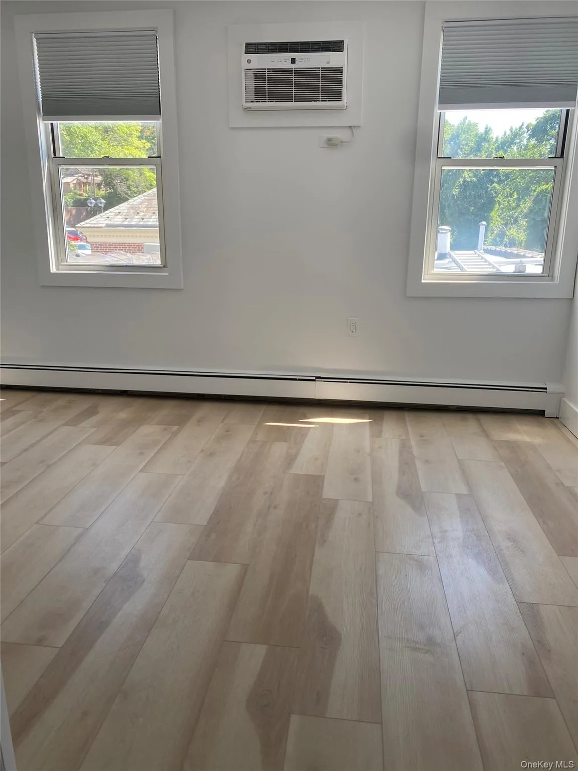 1388 Old Northern Boulevard, North Hempstead, NY, 1 Bedroom Bedrooms, 3 Rooms Rooms,1 BathroomBathrooms,Residential Lease,For Rent,Old Northern,0,1026667 1388 Old Northern Boulevard, North Hempstead, NY, 1 Bedroom Bedrooms, 3 Rooms Rooms,1 BathroomBathrooms,Residential Lease,For Rent,Old Northern,0,1026667