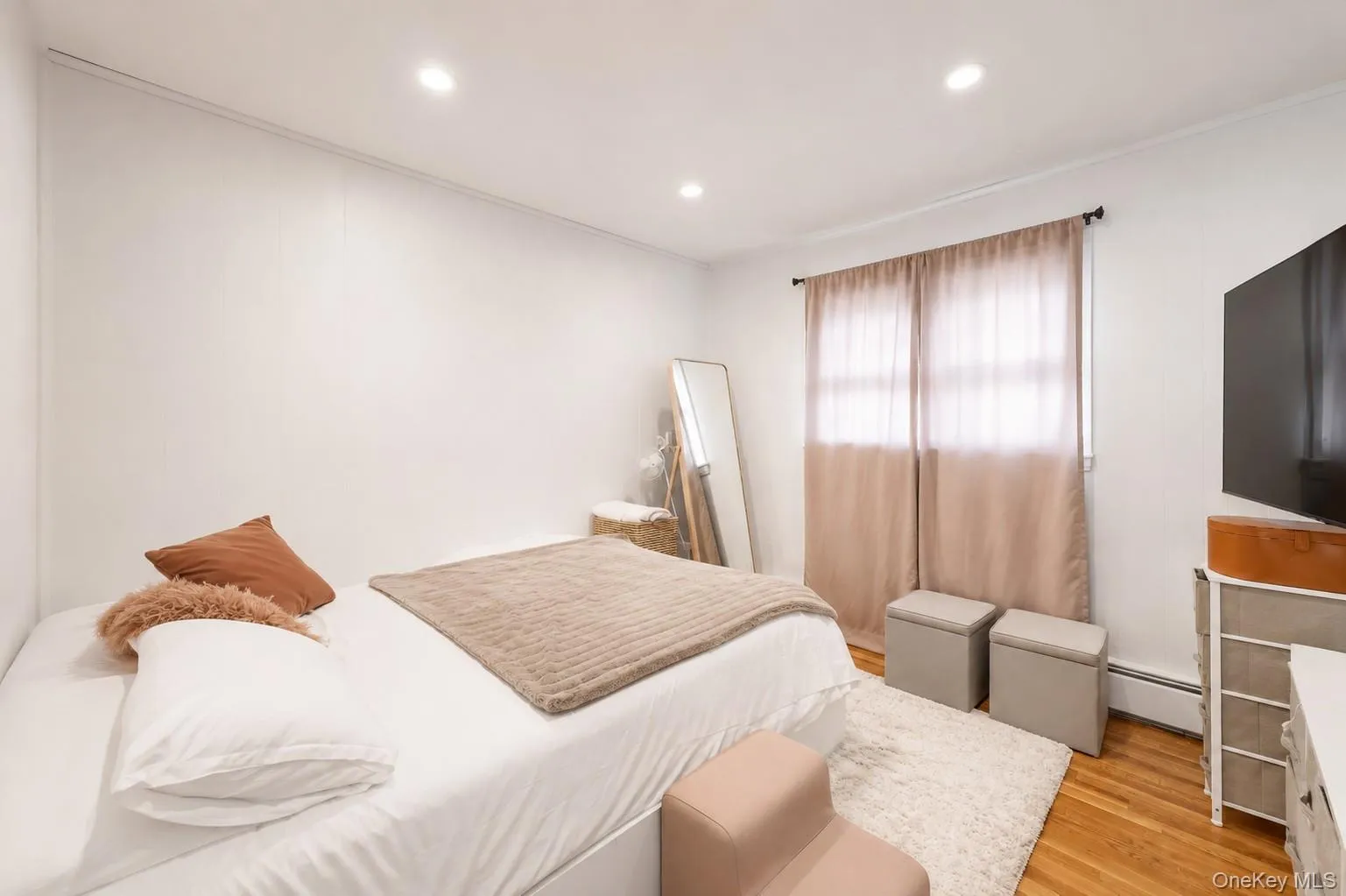 7 Briarwood Avenue, Monroe, NY, 4 Bedrooms Bedrooms, 9 Rooms Rooms,2 BathroomsBathrooms,Residential,For Rent,Briarwood,0,1026670 7 Briarwood Avenue, Monroe, NY, 4 Bedrooms Bedrooms, 9 Rooms Rooms,2 BathroomsBathrooms,Residential,For Rent,Briarwood,0,1026670
