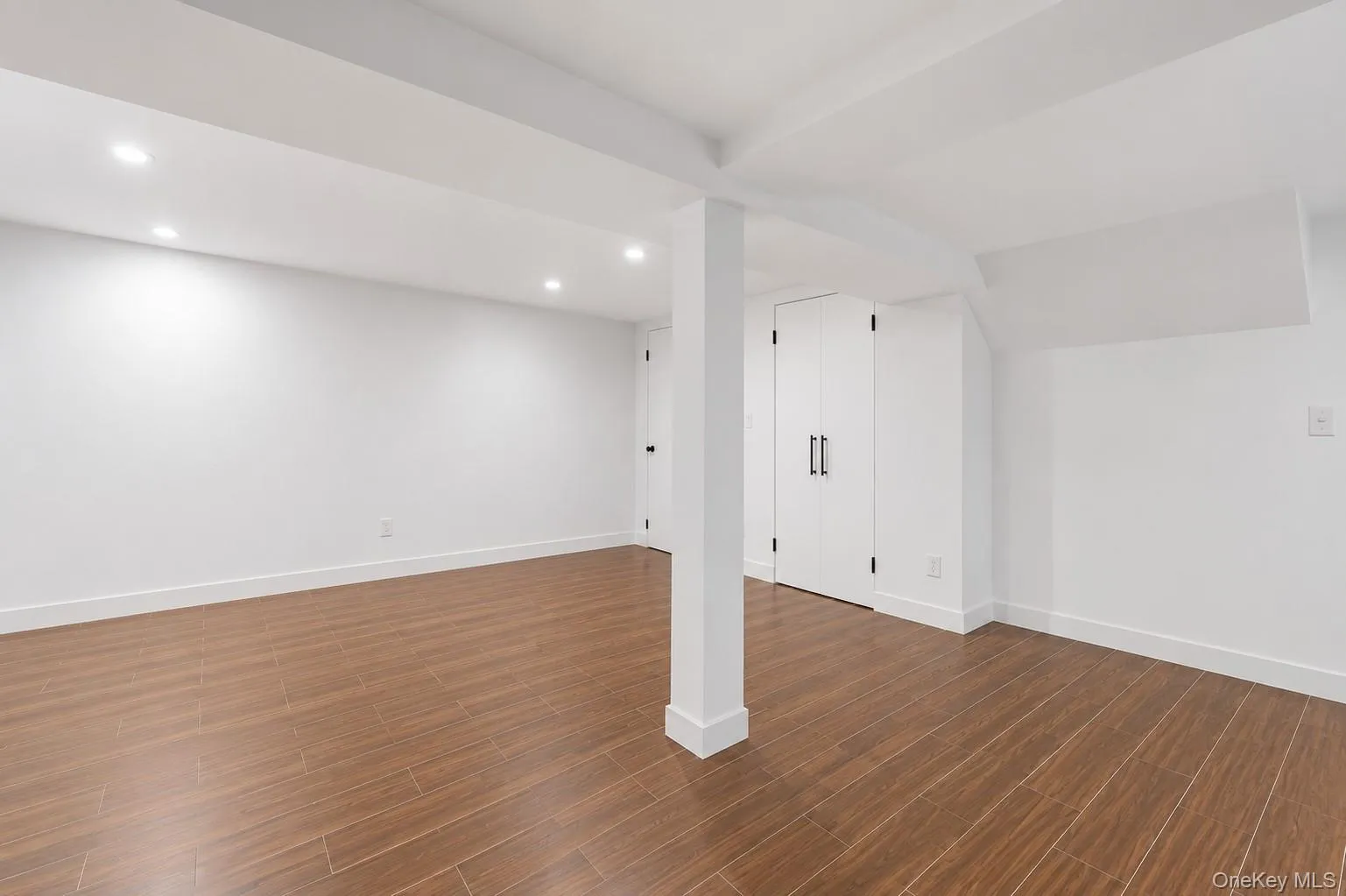 38 Birchwood Park Drive, Oyster Bay, NY, 3 Bedrooms Bedrooms, 7 Rooms Rooms,2 BathroomsBathrooms,Residential Lease,For Rent,Birchwood Park,0,1026671 38 Birchwood Park Drive, Oyster Bay, NY, 3 Bedrooms Bedrooms, 7 Rooms Rooms,2 BathroomsBathrooms,Residential Lease,For Rent,Birchwood Park,0,1026671