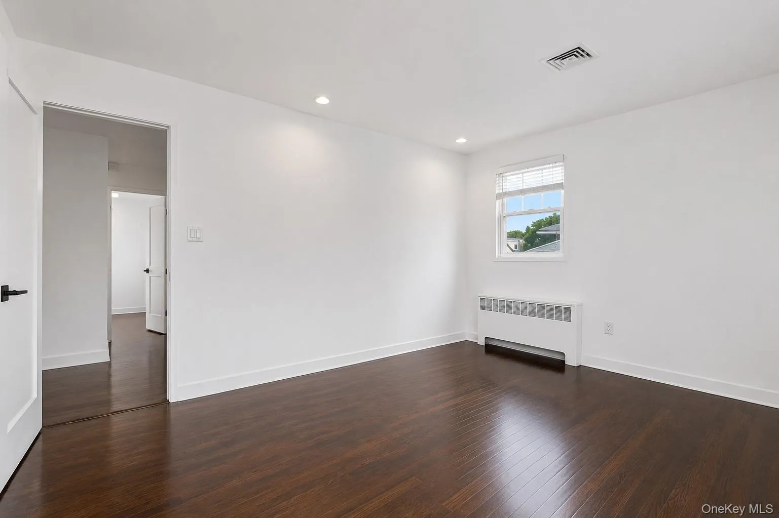 38 Birchwood Park Drive, Oyster Bay, NY, 3 Bedrooms Bedrooms, 7 Rooms Rooms,2 BathroomsBathrooms,Residential Lease,For Rent,Birchwood Park,0,1026671 38 Birchwood Park Drive, Oyster Bay, NY, 3 Bedrooms Bedrooms, 7 Rooms Rooms,2 BathroomsBathrooms,Residential Lease,For Rent,Birchwood Park,0,1026671