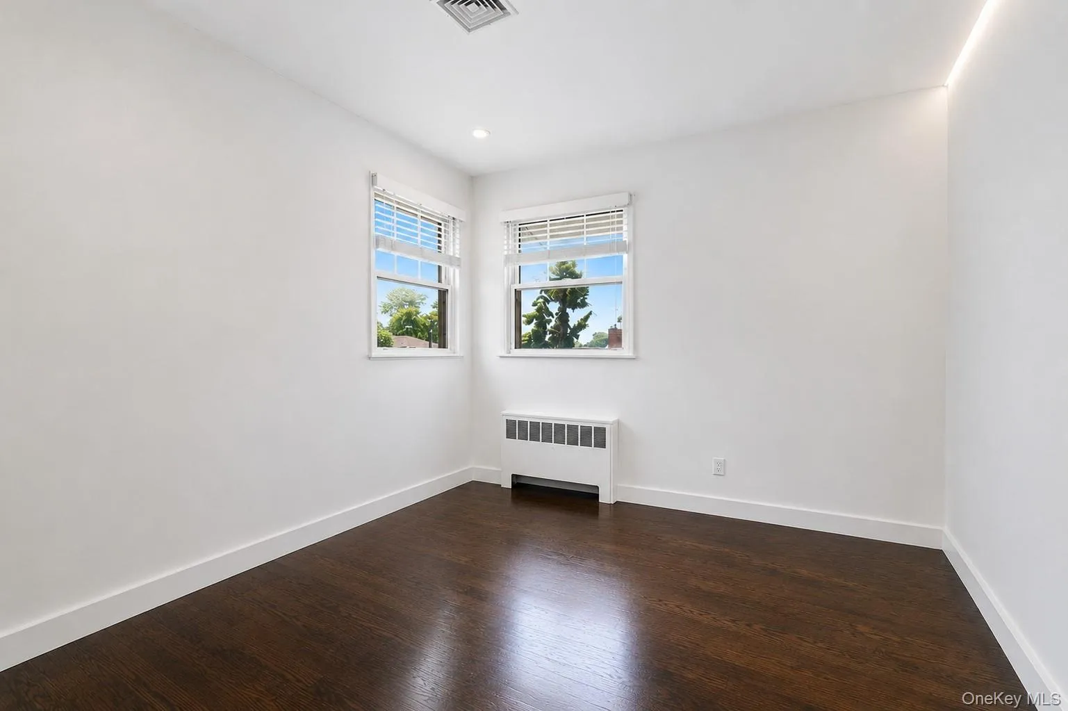 38 Birchwood Park Drive, Oyster Bay, NY, 3 Bedrooms Bedrooms, 7 Rooms Rooms,2 BathroomsBathrooms,Residential Lease,For Rent,Birchwood Park,0,1026671 38 Birchwood Park Drive, Oyster Bay, NY, 3 Bedrooms Bedrooms, 7 Rooms Rooms,2 BathroomsBathrooms,Residential Lease,For Rent,Birchwood Park,0,1026671