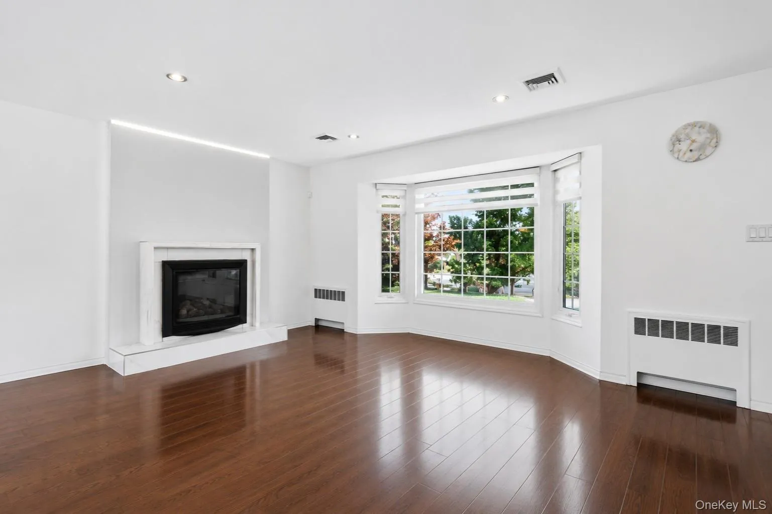 38 Birchwood Park Drive, Oyster Bay, NY, 3 Bedrooms Bedrooms, 7 Rooms Rooms,2 BathroomsBathrooms,Residential Lease,For Rent,Birchwood Park,0,1026671 38 Birchwood Park Drive, Oyster Bay, NY, 3 Bedrooms Bedrooms, 7 Rooms Rooms,2 BathroomsBathrooms,Residential Lease,For Rent,Birchwood Park,0,1026671