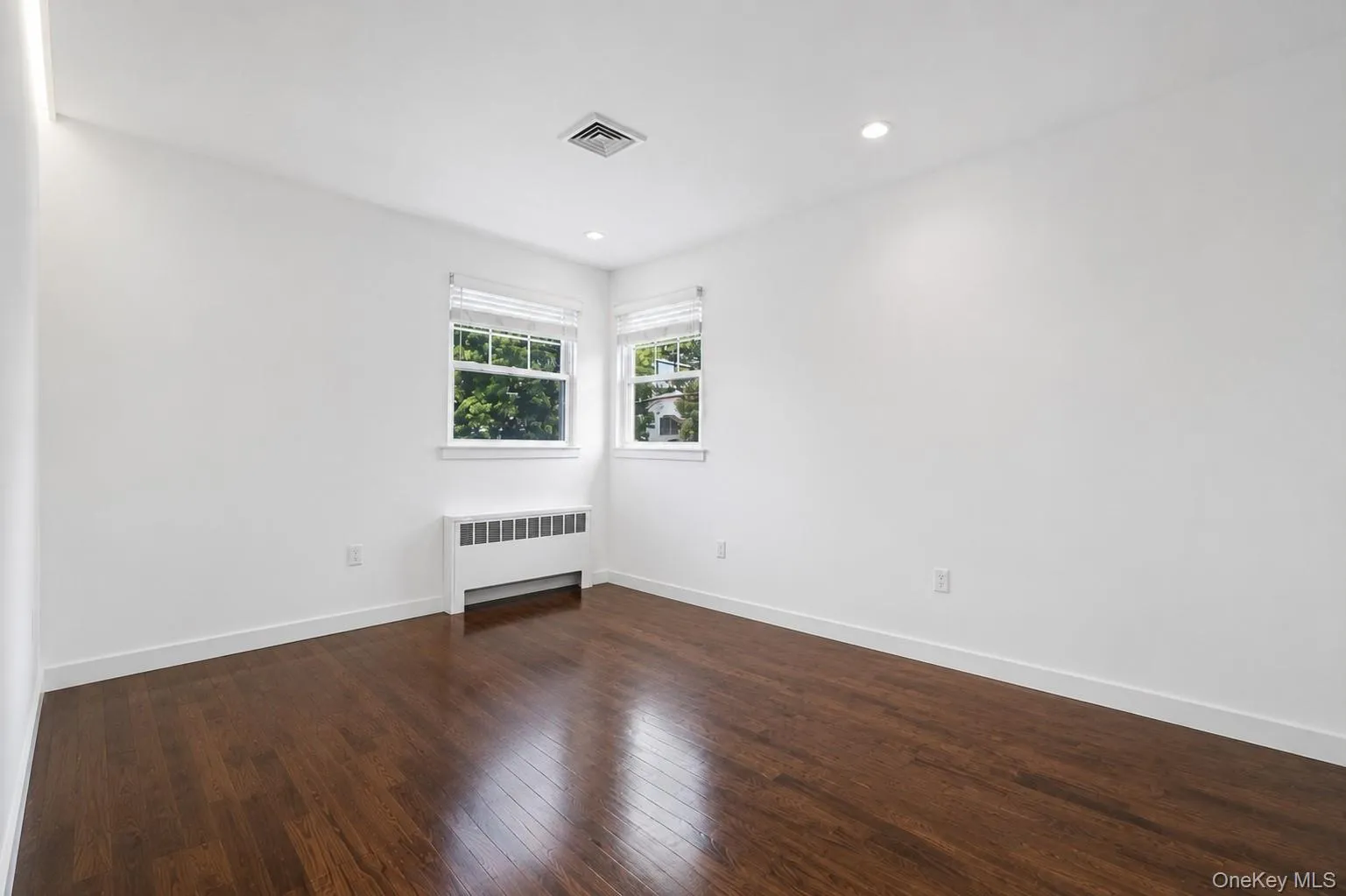 38 Birchwood Park Drive, Oyster Bay, NY, 3 Bedrooms Bedrooms, 7 Rooms Rooms,2 BathroomsBathrooms,Residential Lease,For Rent,Birchwood Park,0,1026671 38 Birchwood Park Drive, Oyster Bay, NY, 3 Bedrooms Bedrooms, 7 Rooms Rooms,2 BathroomsBathrooms,Residential Lease,For Rent,Birchwood Park,0,1026671
