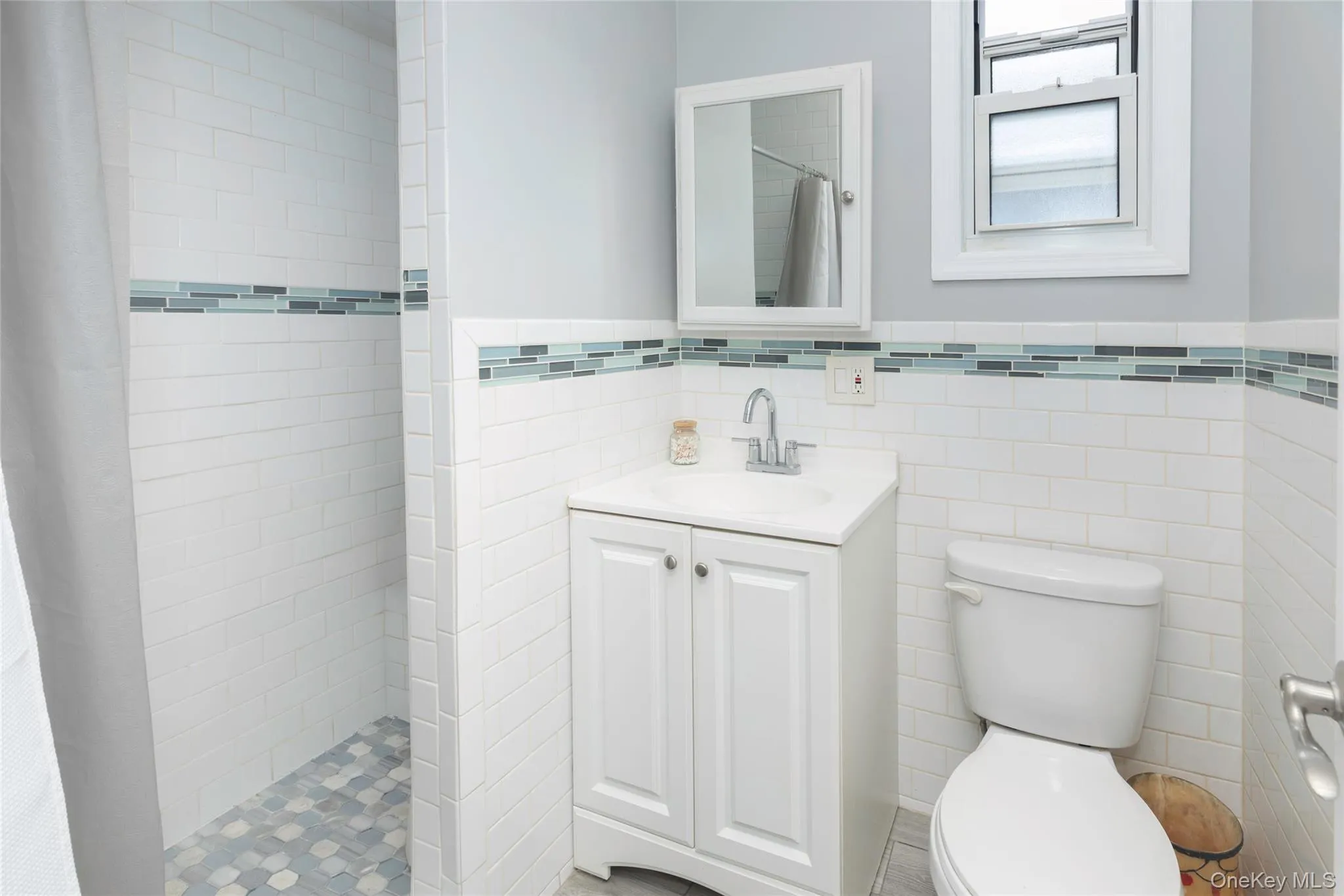72 Edgewater Park Drive, New York, NY, 1 Bedroom Bedrooms, 5 Rooms Rooms,1 BathroomBathrooms,Residential,For Rent,Edgewater Park,0,1026673 72 Edgewater Park Drive, New York, NY, 1 Bedroom Bedrooms, 5 Rooms Rooms,1 BathroomBathrooms,Residential,For Rent,Edgewater Park,0,1026673