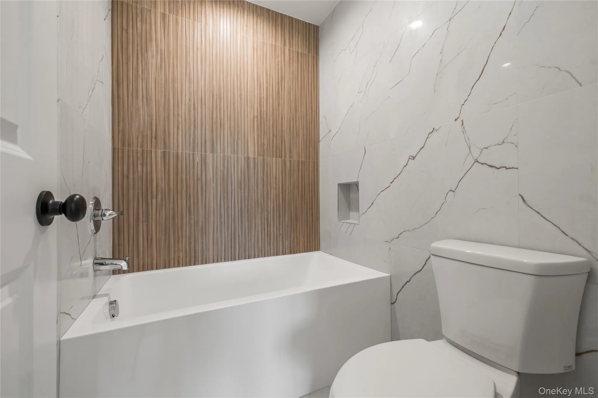 Beatifully designed bathroom Beatifully designed bathroom