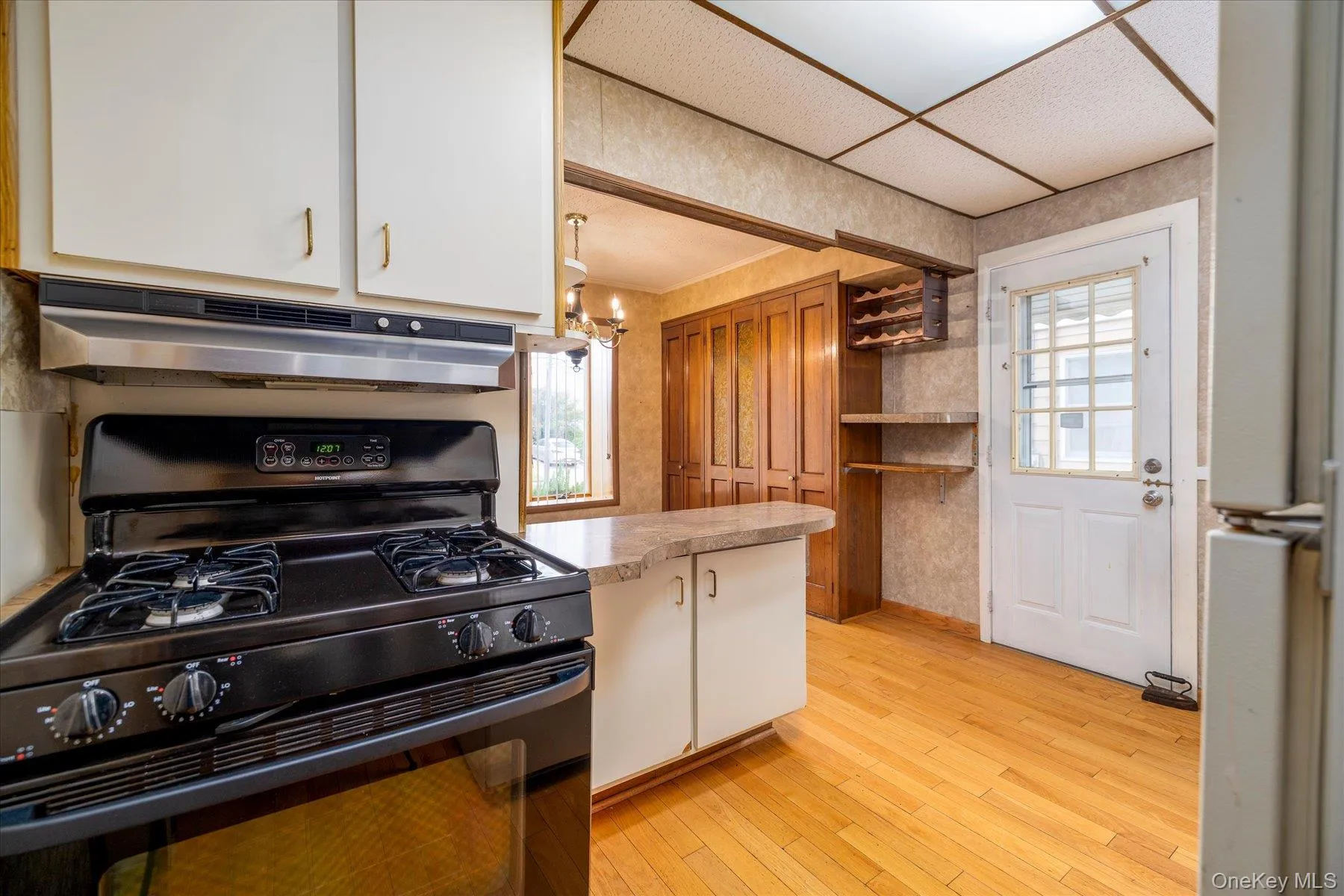 49 Roosevelt Court, North Hempstead, NY, 5 Bedrooms Bedrooms, 11 Rooms Rooms,2 BathroomsBathrooms,Residential,For Rent,Roosevelt,0,1026682 49 Roosevelt Court, North Hempstead, NY, 5 Bedrooms Bedrooms, 11 Rooms Rooms,2 BathroomsBathrooms,Residential,For Rent,Roosevelt,0,1026682