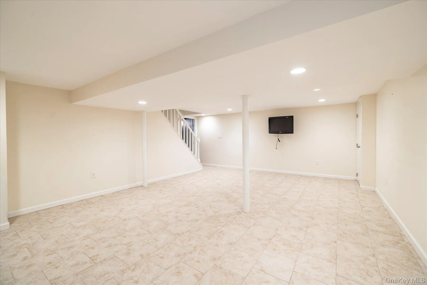 49 Roosevelt Court, North Hempstead, NY, 5 Bedrooms Bedrooms, 11 Rooms Rooms,2 BathroomsBathrooms,Residential,For Rent,Roosevelt,0,1026682 49 Roosevelt Court, North Hempstead, NY, 5 Bedrooms Bedrooms, 11 Rooms Rooms,2 BathroomsBathrooms,Residential,For Rent,Roosevelt,0,1026682