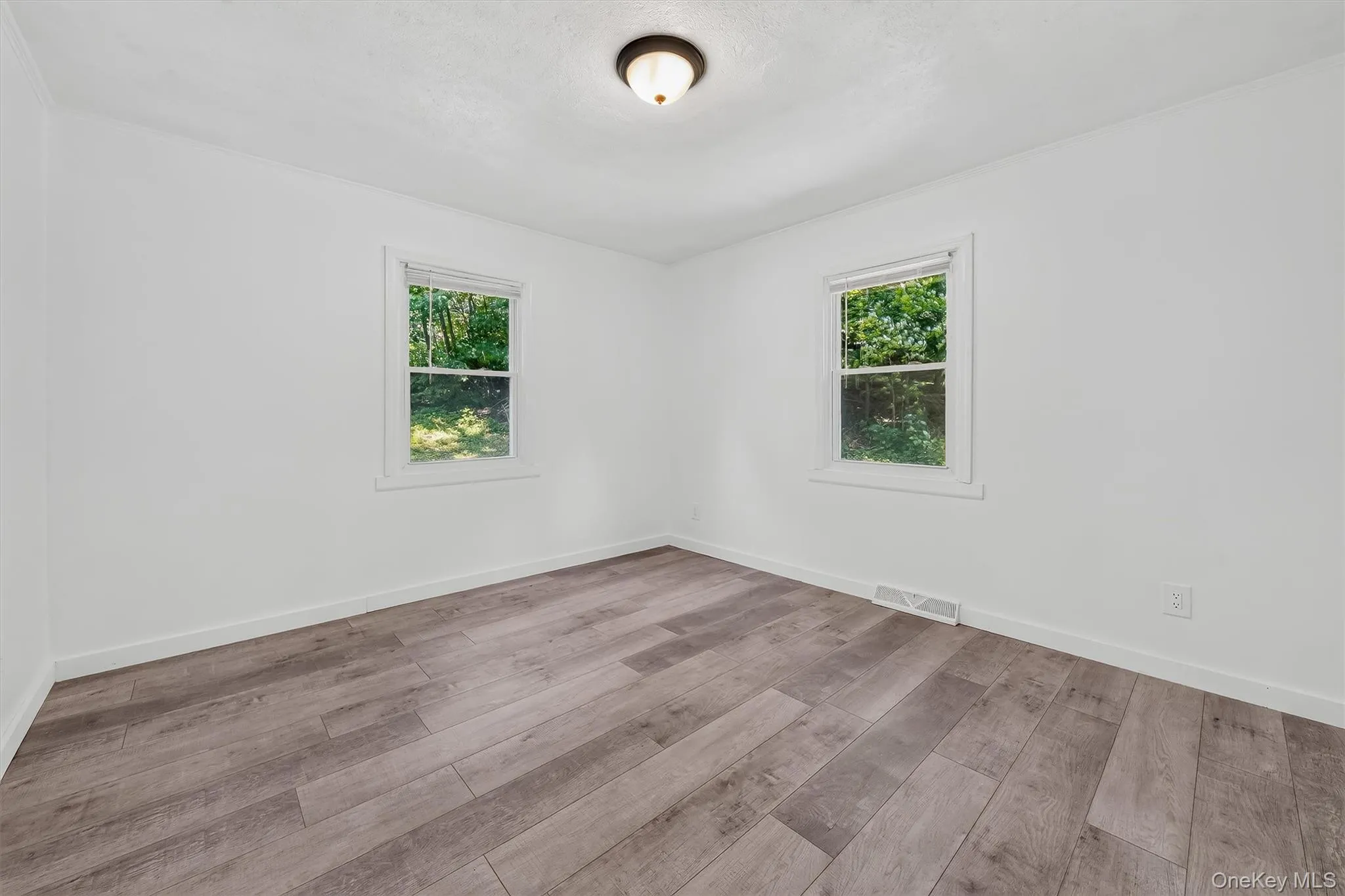 52 Mountain Avenue, Warwick (town), NY, 2 Bedrooms Bedrooms, 5 Rooms Rooms,1 BathroomBathrooms,Residential,For Rent,Mountain,0,1026685 52 Mountain Avenue, Warwick (town), NY, 2 Bedrooms Bedrooms, 5 Rooms Rooms,1 BathroomBathrooms,Residential,For Rent,Mountain,0,1026685