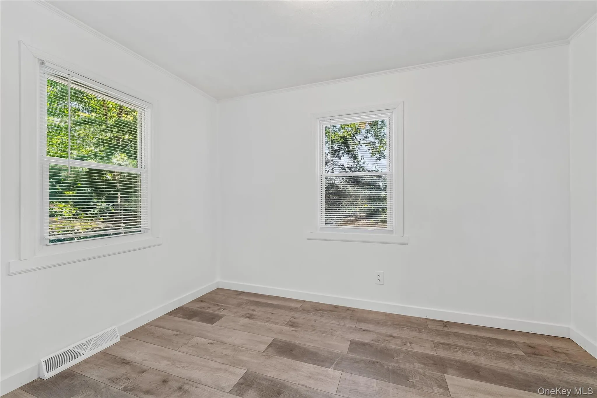 52 Mountain Avenue, Warwick (town), NY, 2 Bedrooms Bedrooms, 5 Rooms Rooms,1 BathroomBathrooms,Residential,For Rent,Mountain,0,1026685 52 Mountain Avenue, Warwick (town), NY, 2 Bedrooms Bedrooms, 5 Rooms Rooms,1 BathroomBathrooms,Residential,For Rent,Mountain,0,1026685