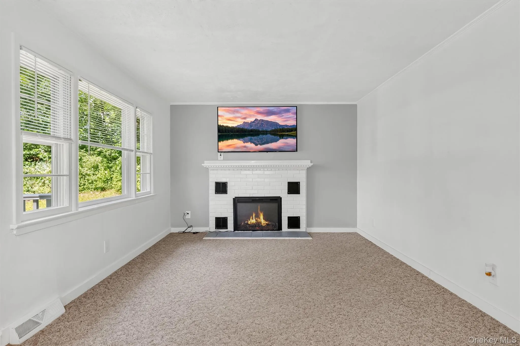 52 Mountain Avenue, Warwick (town), NY, 2 Bedrooms Bedrooms, 5 Rooms Rooms,1 BathroomBathrooms,Residential,For Rent,Mountain,0,1026685 52 Mountain Avenue, Warwick (town), NY, 2 Bedrooms Bedrooms, 5 Rooms Rooms,1 BathroomBathrooms,Residential,For Rent,Mountain,0,1026685