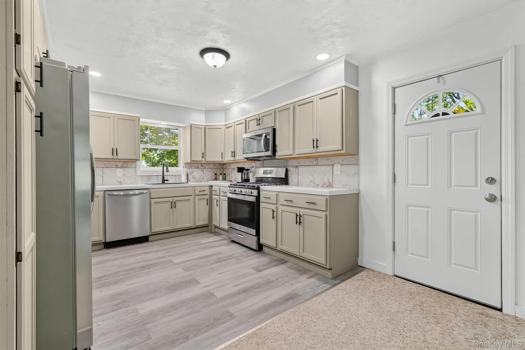 52 Mountain Avenue, Warwick (town), NY, 2 Bedrooms Bedrooms, 5 Rooms Rooms,1 BathroomBathrooms,Residential,For Rent,Mountain,0,1026685 52 Mountain Avenue, Warwick (town), NY, 2 Bedrooms Bedrooms, 5 Rooms Rooms,1 BathroomBathrooms,Residential,For Rent,Mountain,0,1026685