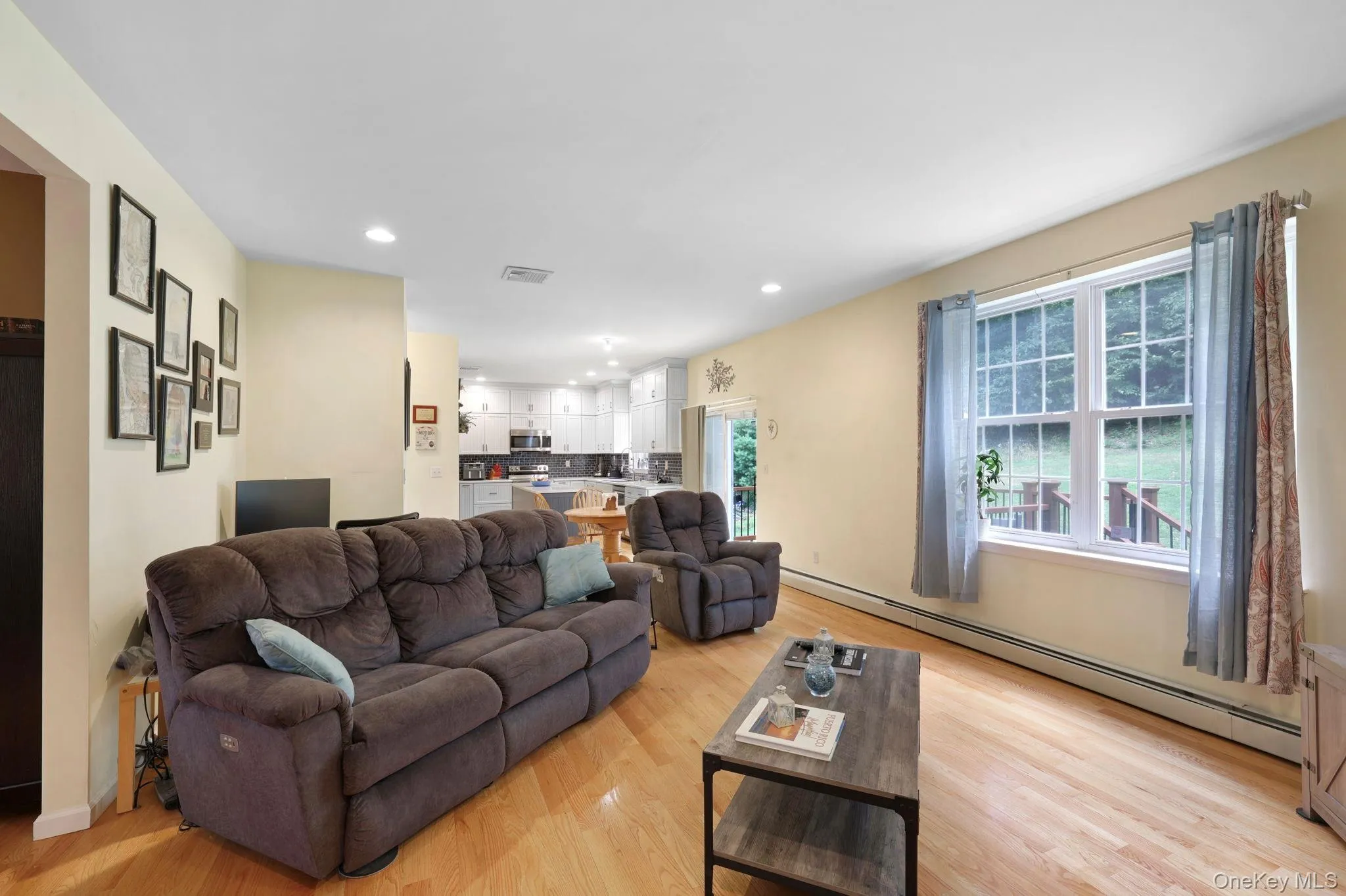 320 White Bridge Road, Middletown, NY, 4 Bedrooms Bedrooms, 11 Rooms Rooms,2 BathroomsBathrooms,Residential,For Rent,White Bridge,0,1026687 320 White Bridge Road, Middletown, NY, 4 Bedrooms Bedrooms, 11 Rooms Rooms,2 BathroomsBathrooms,Residential,For Rent,White Bridge,0,1026687