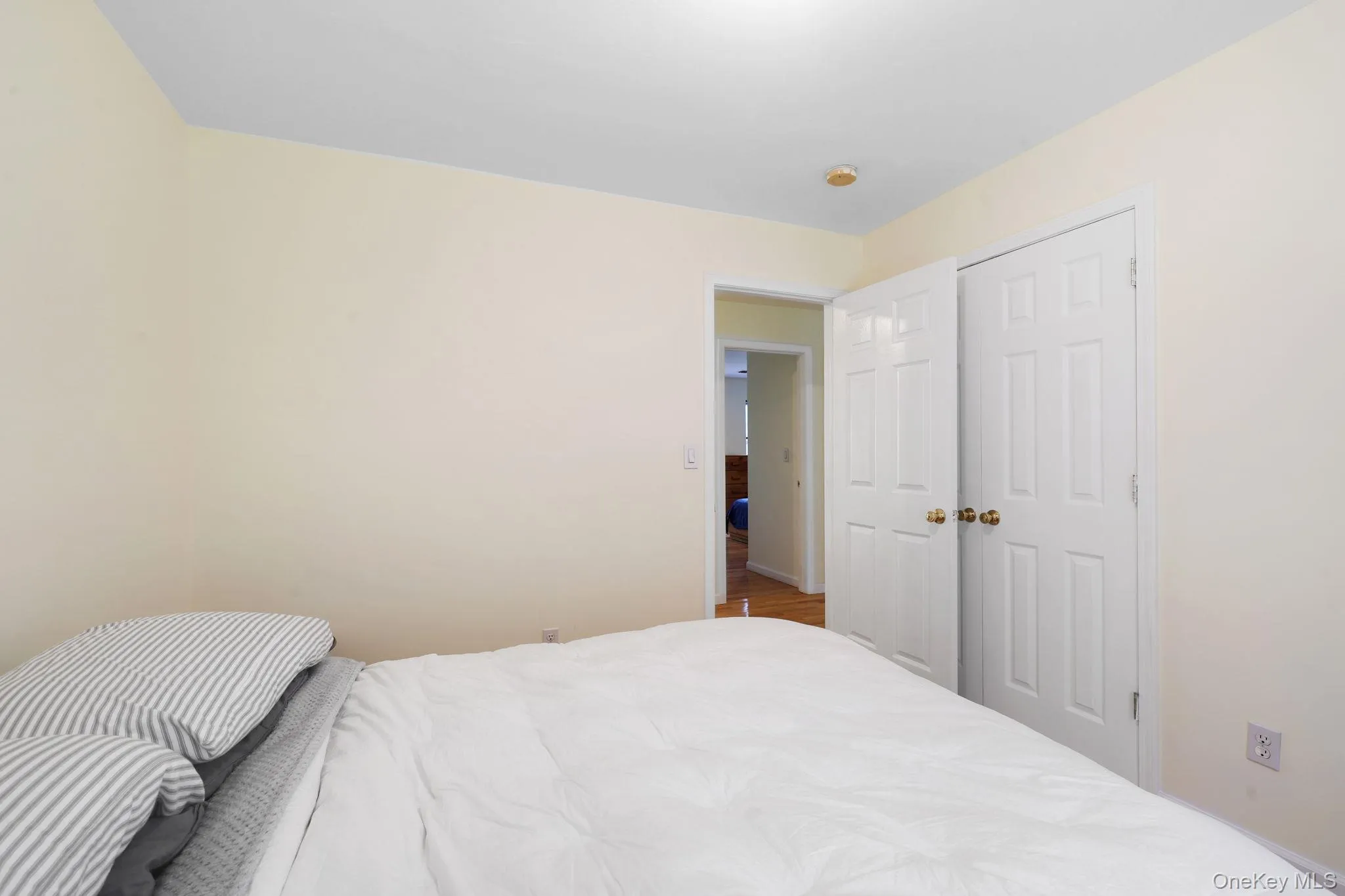 320 White Bridge Road, Middletown, NY, 4 Bedrooms Bedrooms, 11 Rooms Rooms,2 BathroomsBathrooms,Residential,For Rent,White Bridge,0,1026687 320 White Bridge Road, Middletown, NY, 4 Bedrooms Bedrooms, 11 Rooms Rooms,2 BathroomsBathrooms,Residential,For Rent,White Bridge,0,1026687