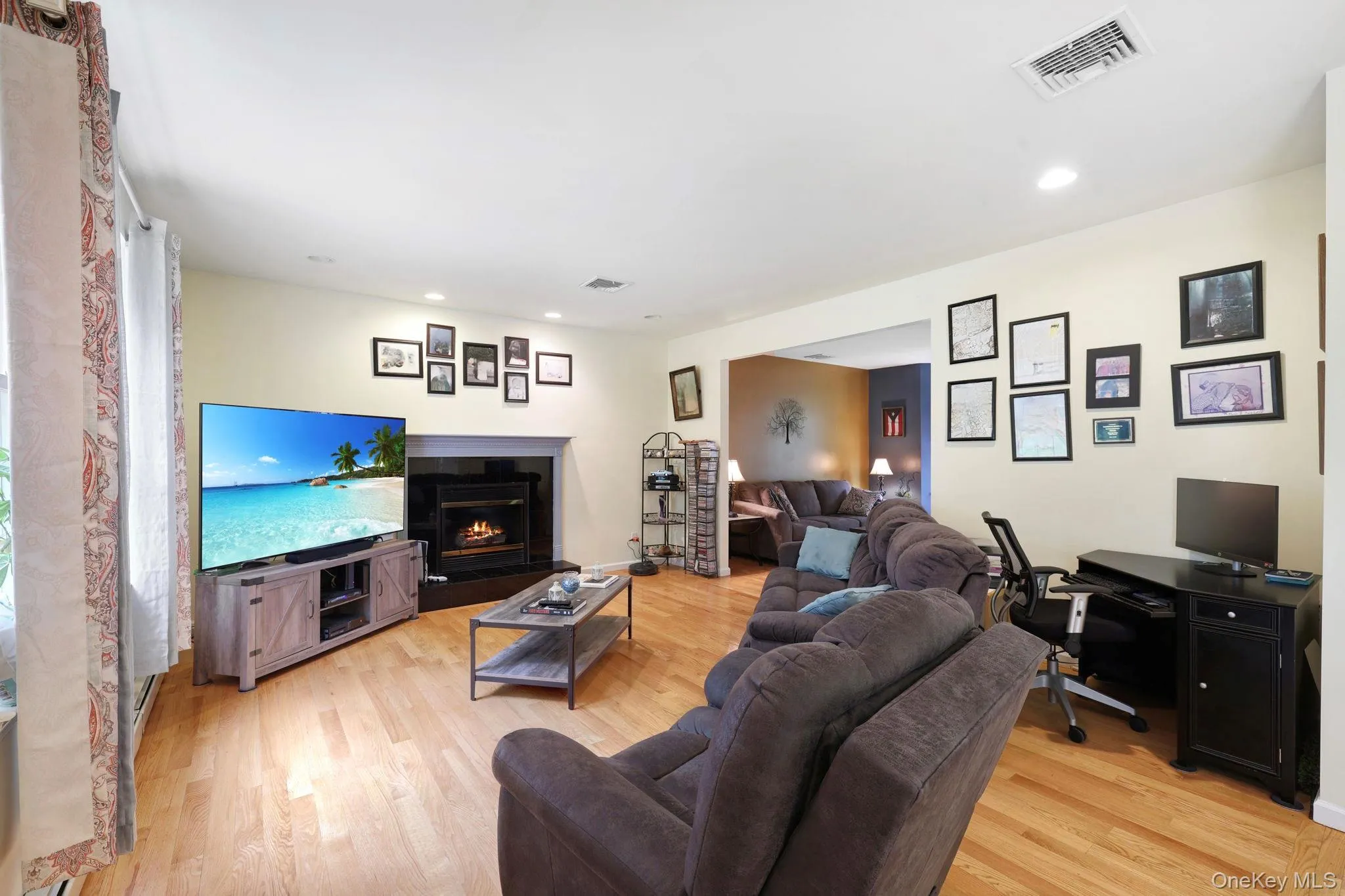 320 White Bridge Road, Middletown, NY, 4 Bedrooms Bedrooms, 11 Rooms Rooms,2 BathroomsBathrooms,Residential,For Rent,White Bridge,0,1026687 320 White Bridge Road, Middletown, NY, 4 Bedrooms Bedrooms, 11 Rooms Rooms,2 BathroomsBathrooms,Residential,For Rent,White Bridge,0,1026687