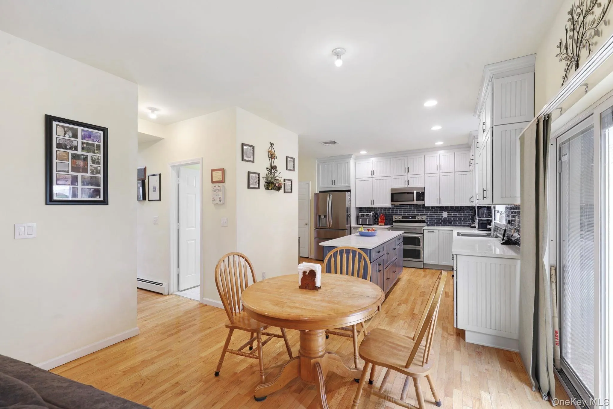 320 White Bridge Road, Middletown, NY, 4 Bedrooms Bedrooms, 11 Rooms Rooms,2 BathroomsBathrooms,Residential,For Rent,White Bridge,0,1026687 320 White Bridge Road, Middletown, NY, 4 Bedrooms Bedrooms, 11 Rooms Rooms,2 BathroomsBathrooms,Residential,For Rent,White Bridge,0,1026687