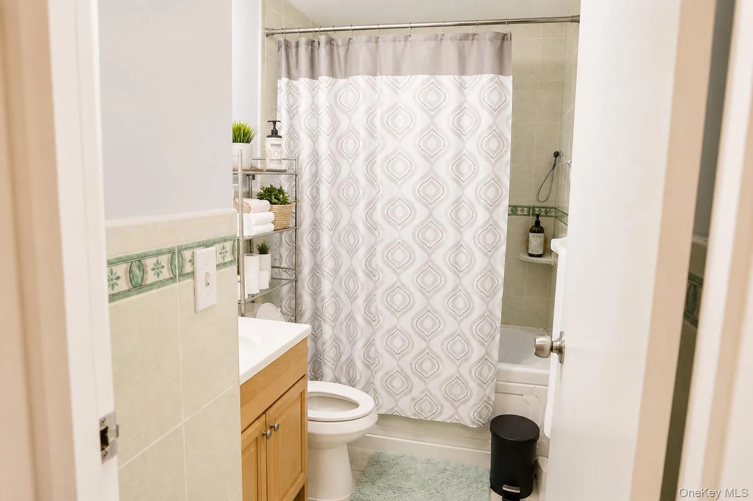 3 Tulip Lane, Monroe, NY, 4 Bedrooms Bedrooms, 9 Rooms Rooms,1 BathroomBathrooms,Residential,For Rent,Tulip,0,1026688 3 Tulip Lane, Monroe, NY, 4 Bedrooms Bedrooms, 9 Rooms Rooms,1 BathroomBathrooms,Residential,For Rent,Tulip,0,1026688