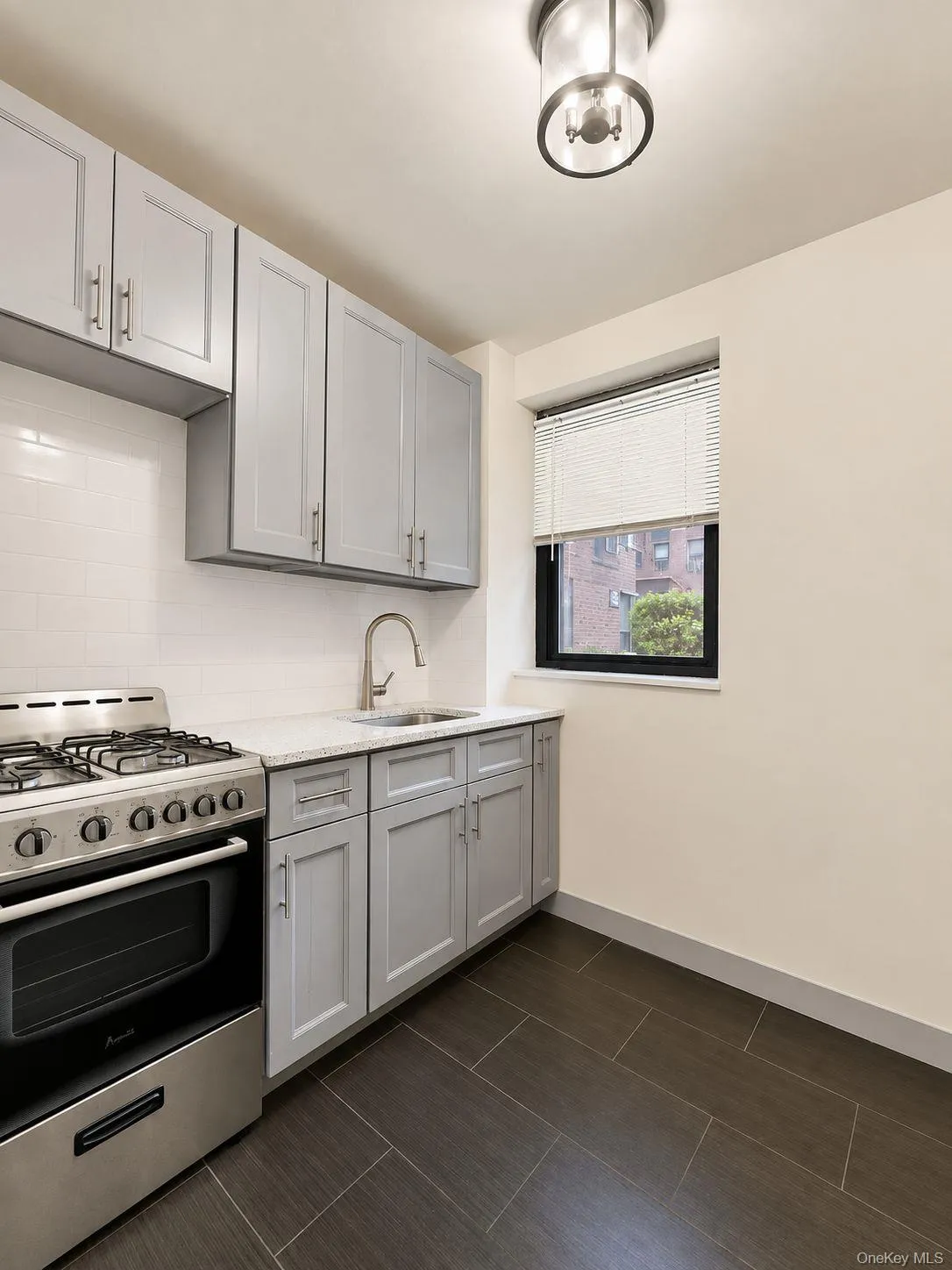 78-10 34th Avenue, New York, NY, 2 Rooms Rooms,1 BathroomBathrooms,Residential,For Rent,34th,0,1026690 78-10 34th Avenue, New York, NY, 2 Rooms Rooms,1 BathroomBathrooms,Residential,For Rent,34th,0,1026690